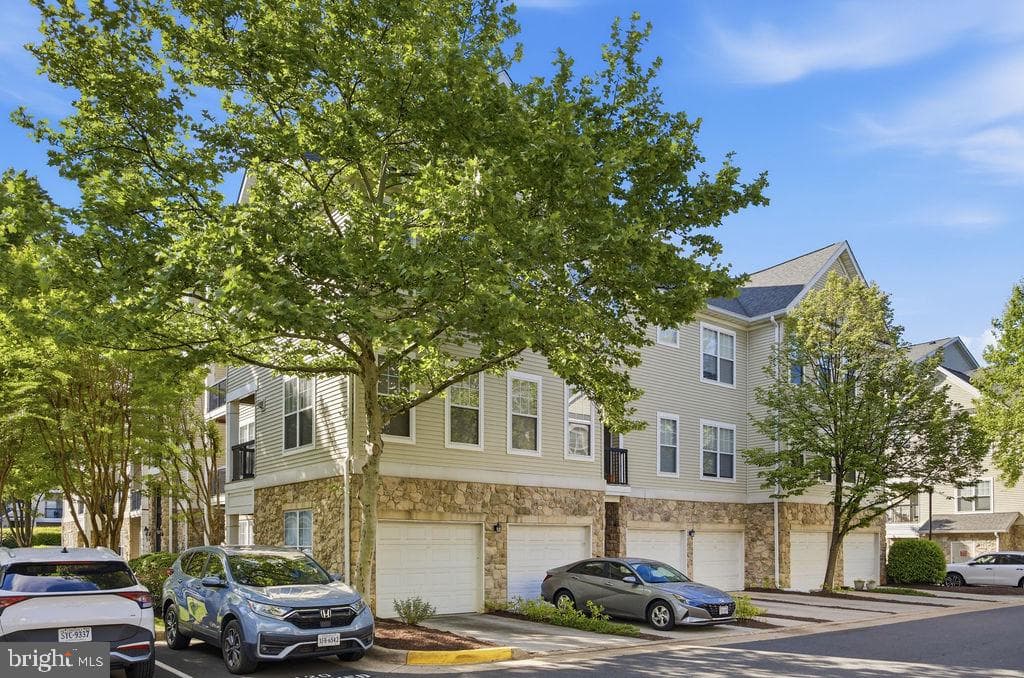 5106 Travis Edward Way #c photo 3