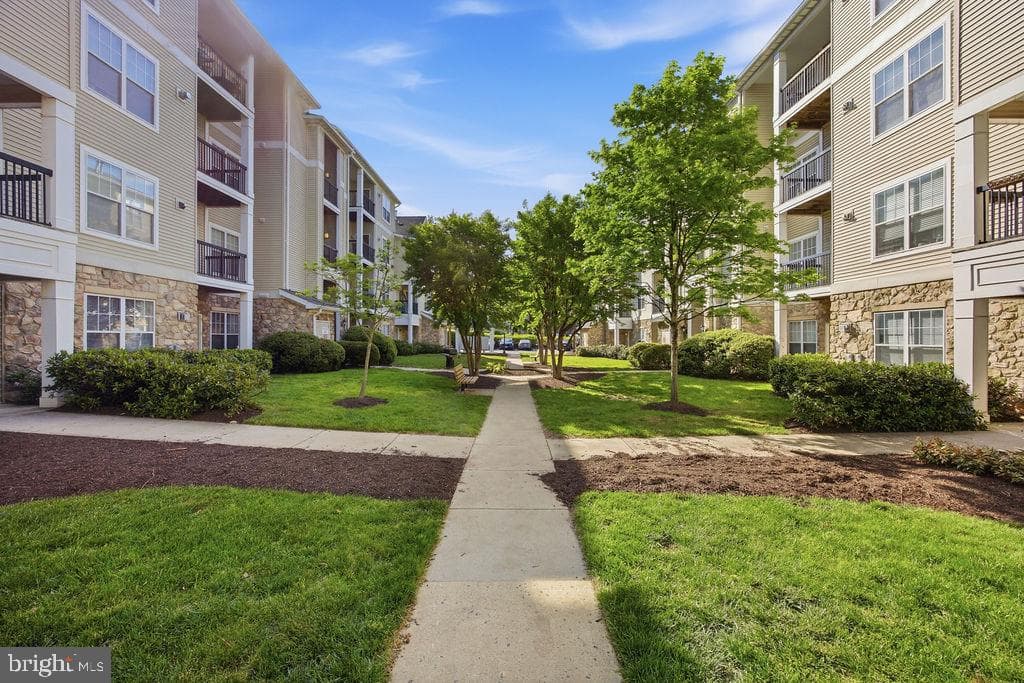 5106 Travis Edward Way #c photo 38