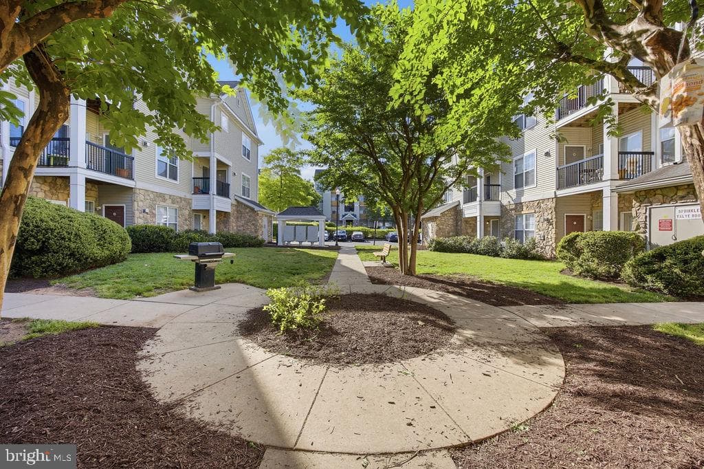 5106 Travis Edward Way #c photo 39