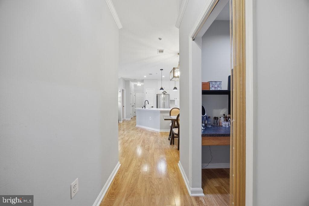 5106 Travis Edward Way #c photo 8