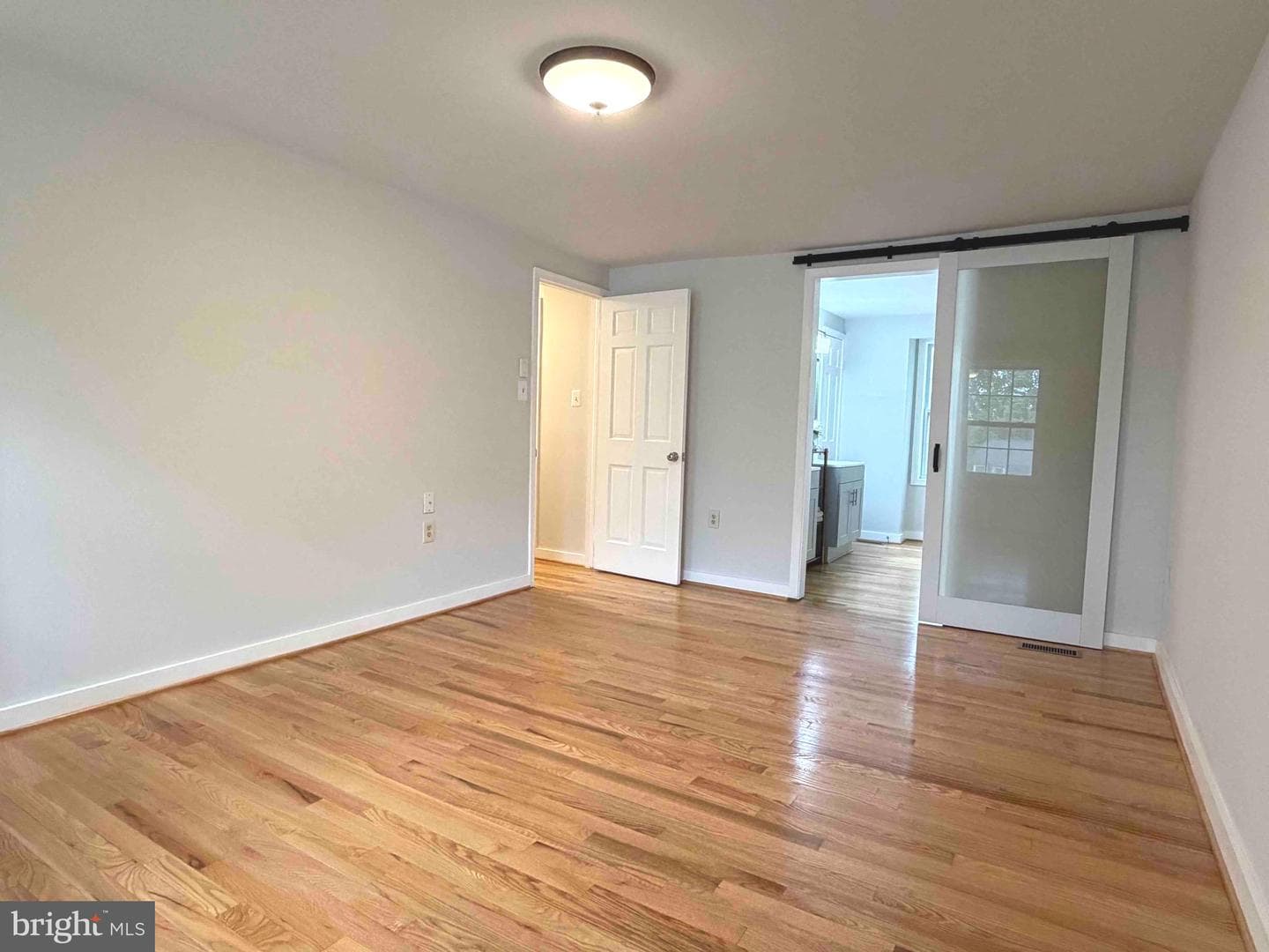 2283 Dosinia Court photo 14