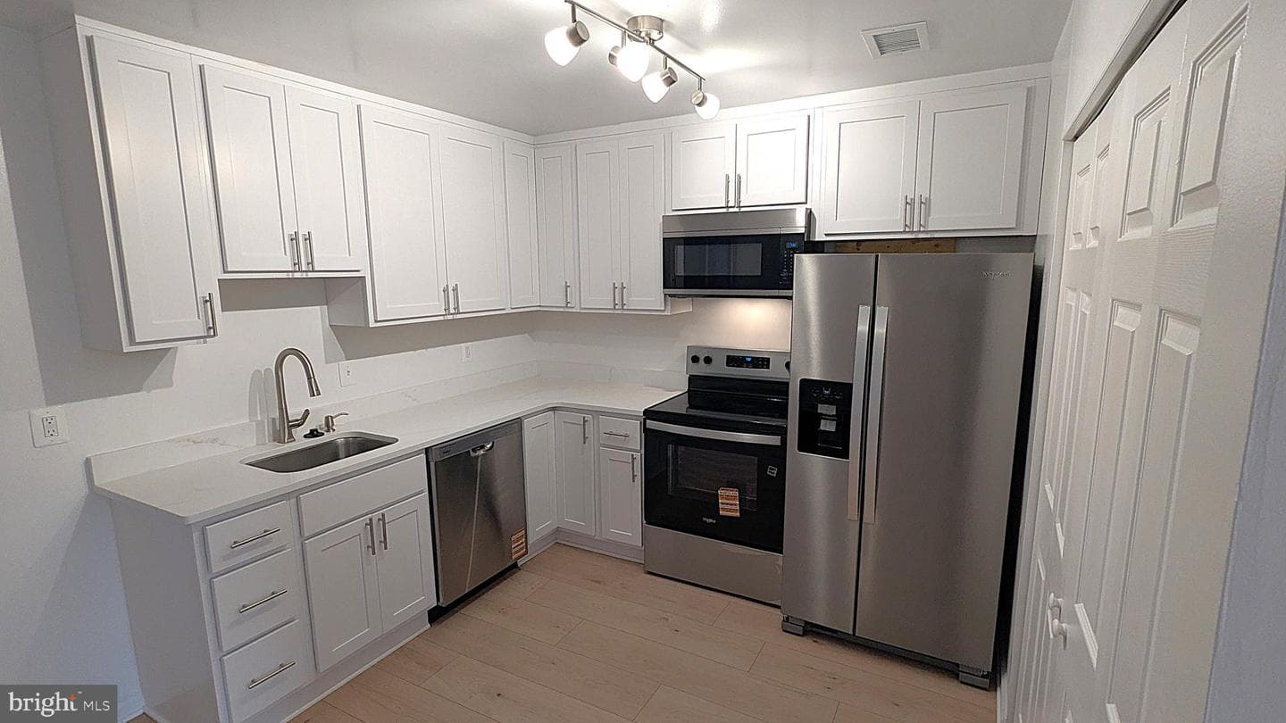 1667 Westwind Way #1667 photo 17
