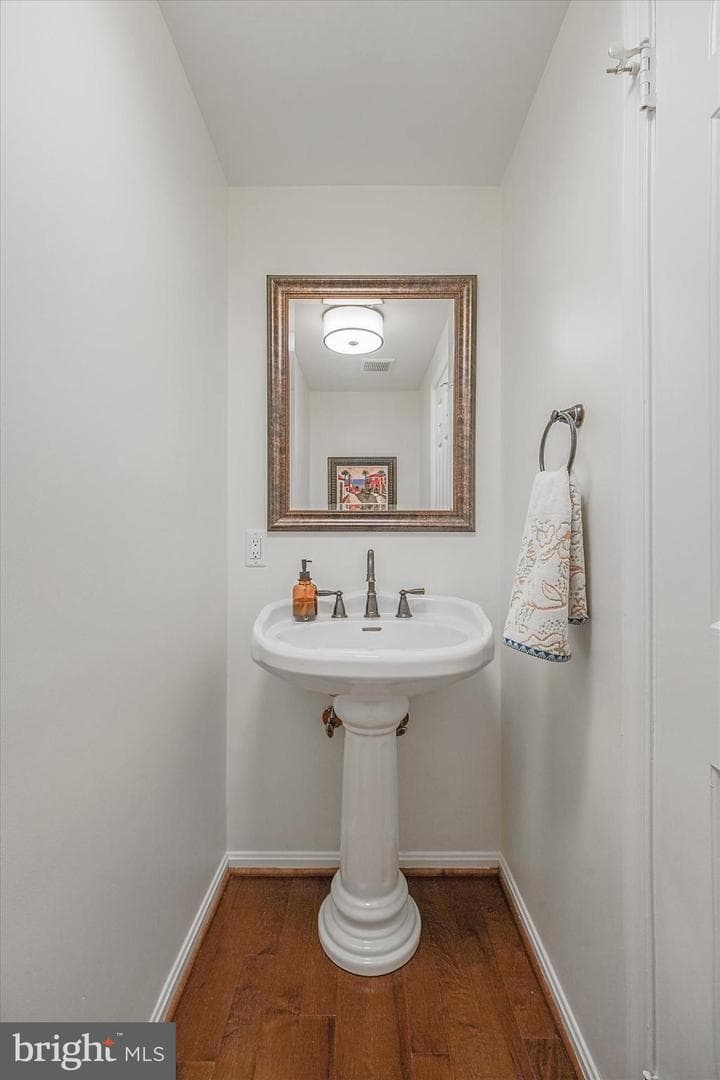 5932 Innisvale Drive photo 27