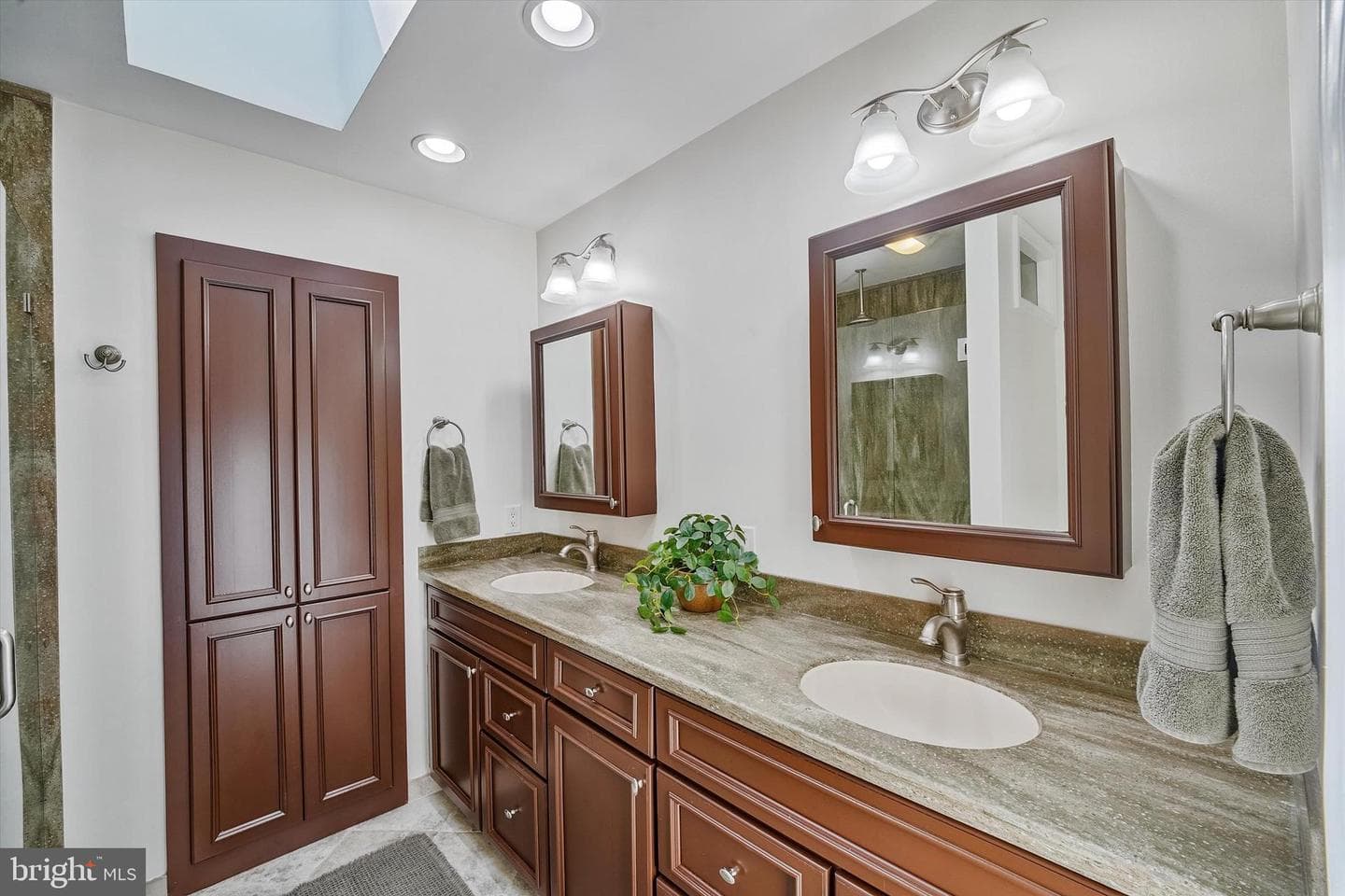 5932 Innisvale Drive photo 35