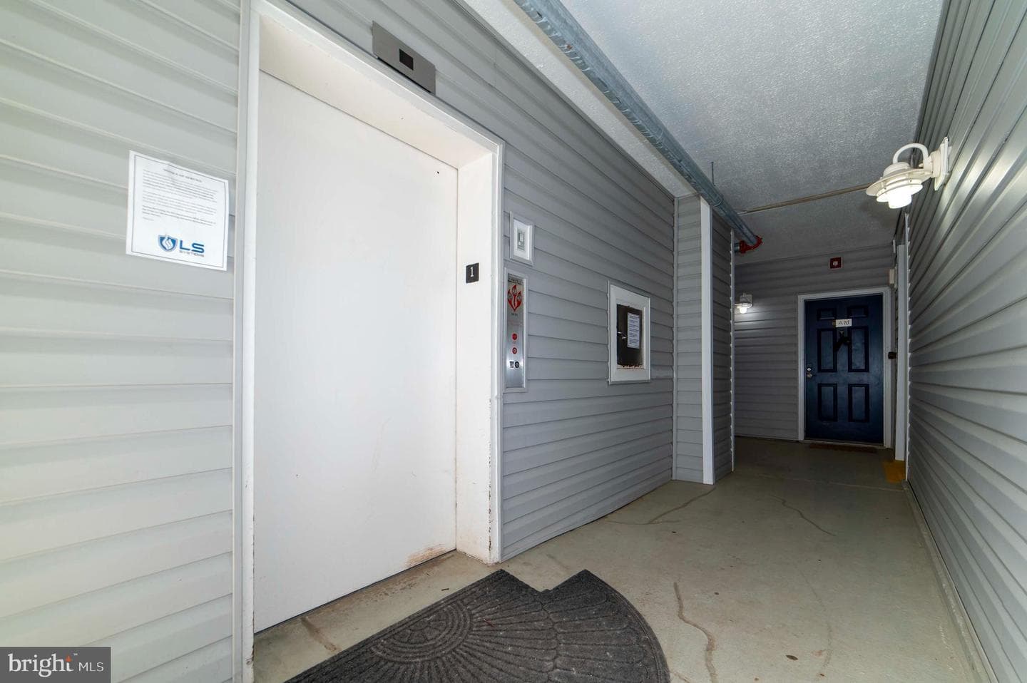3176 Summit Square Drive #4-D3 photo 8
