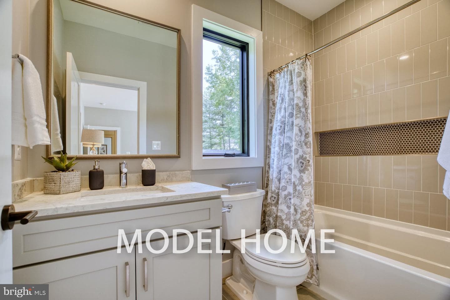 5918 Chesterbrook Road photo 30
