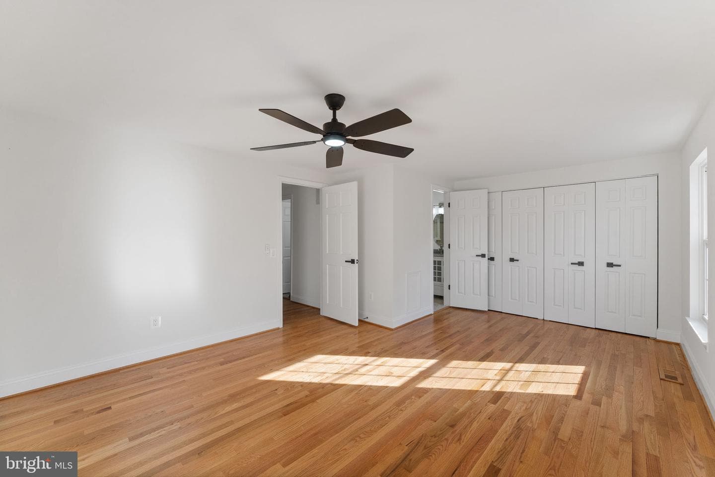 5926 Powells Landing Road photo 21