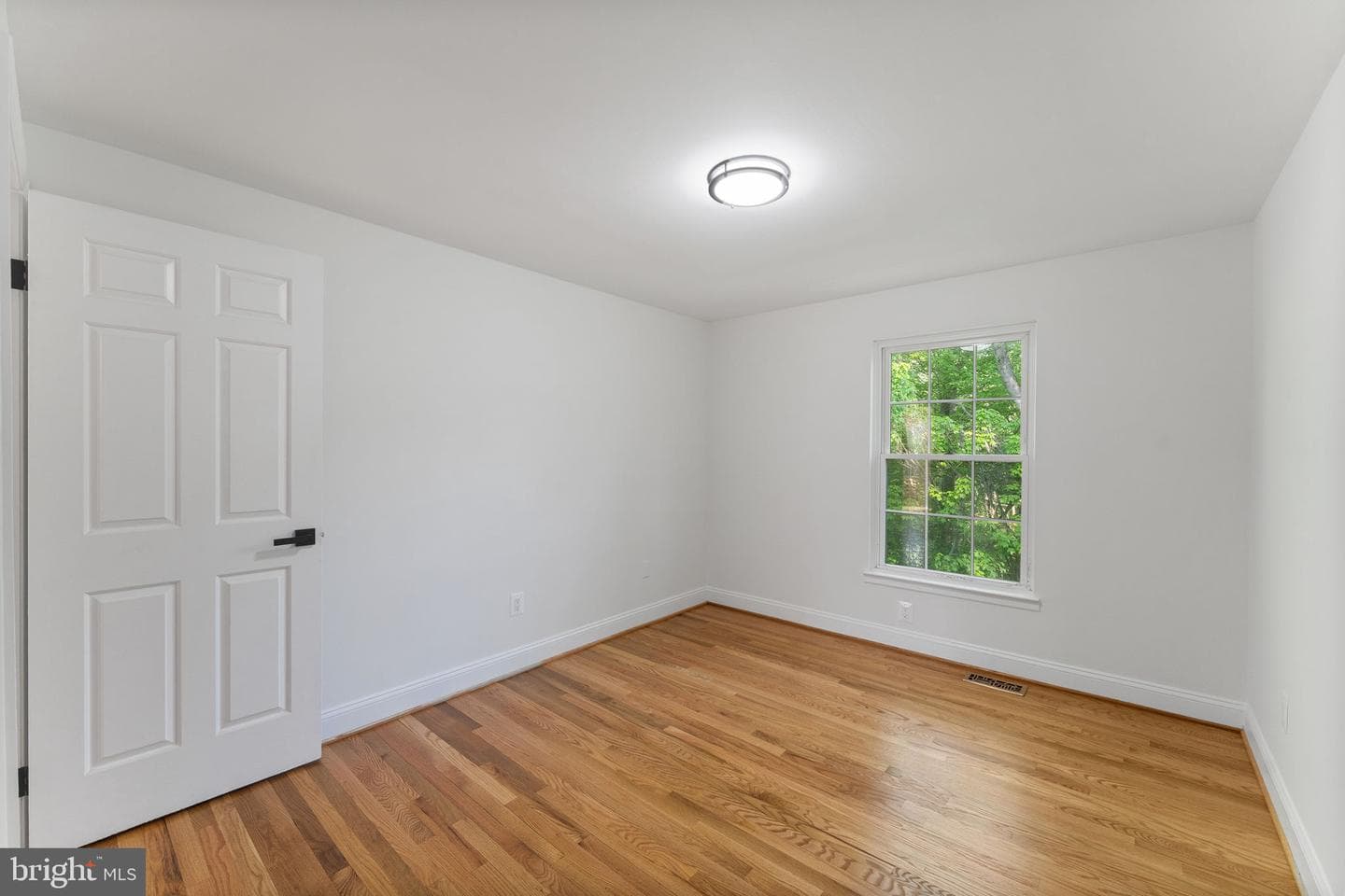 5926 Powells Landing Road photo 31
