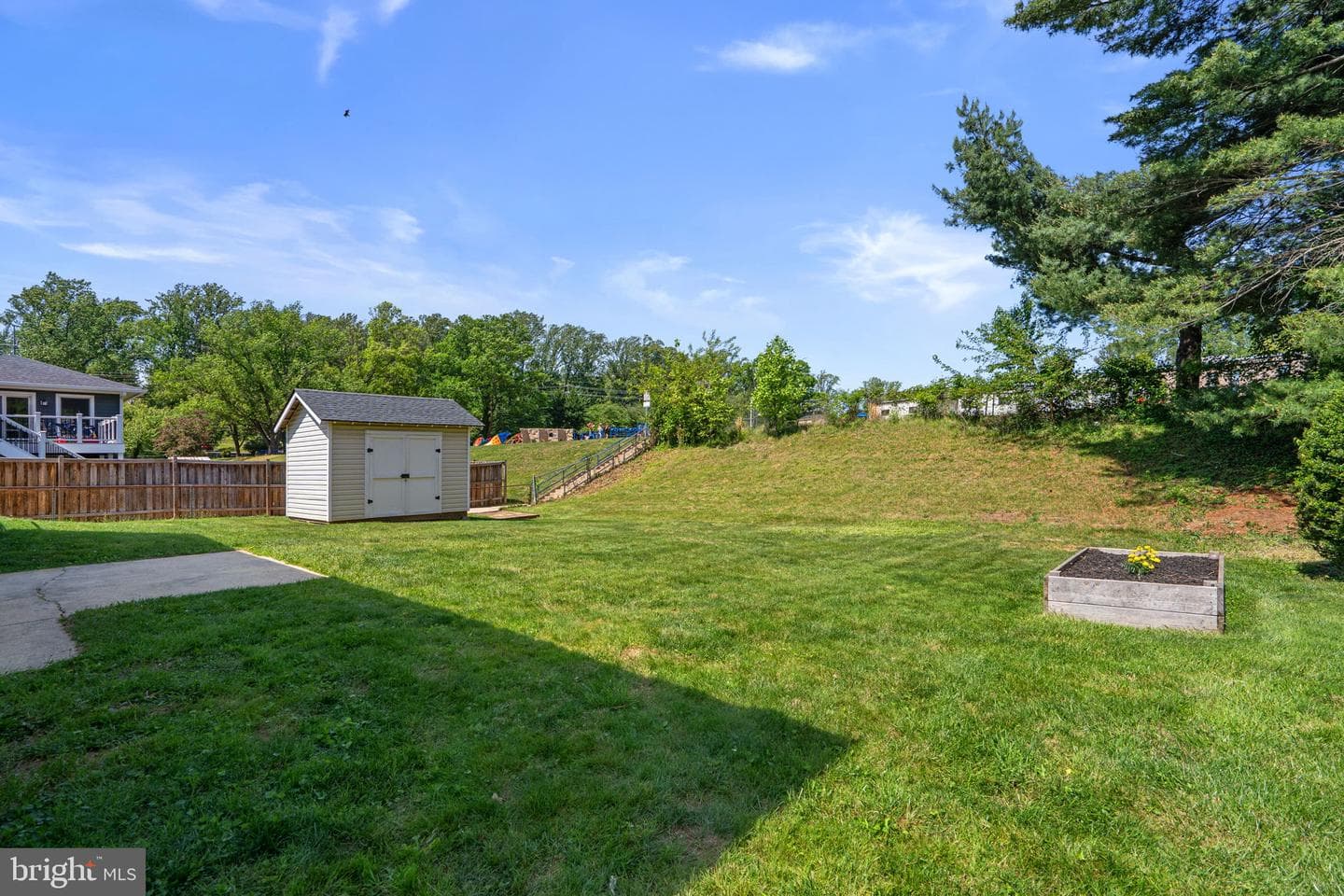 7530 Fairwood Lane photo 31
