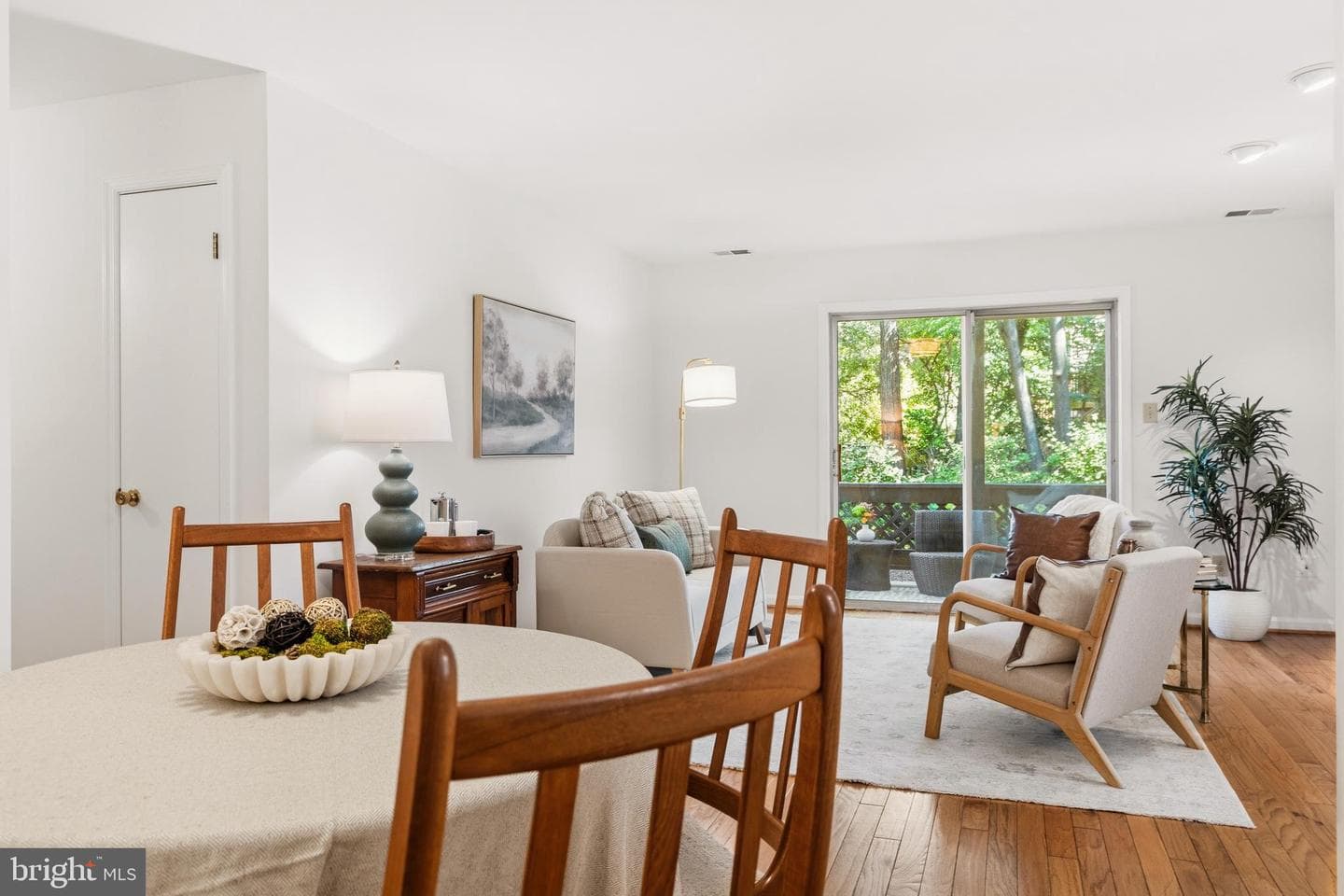 10026 Oakton Terrace Road photo 14
