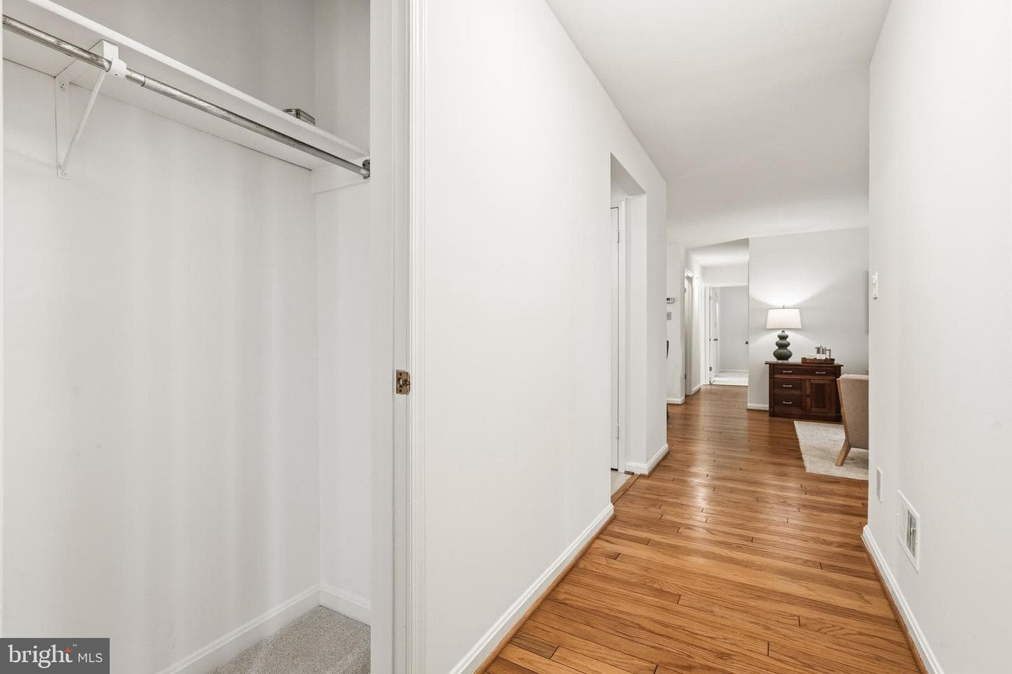 10026 Oakton Terrace Road photo 2