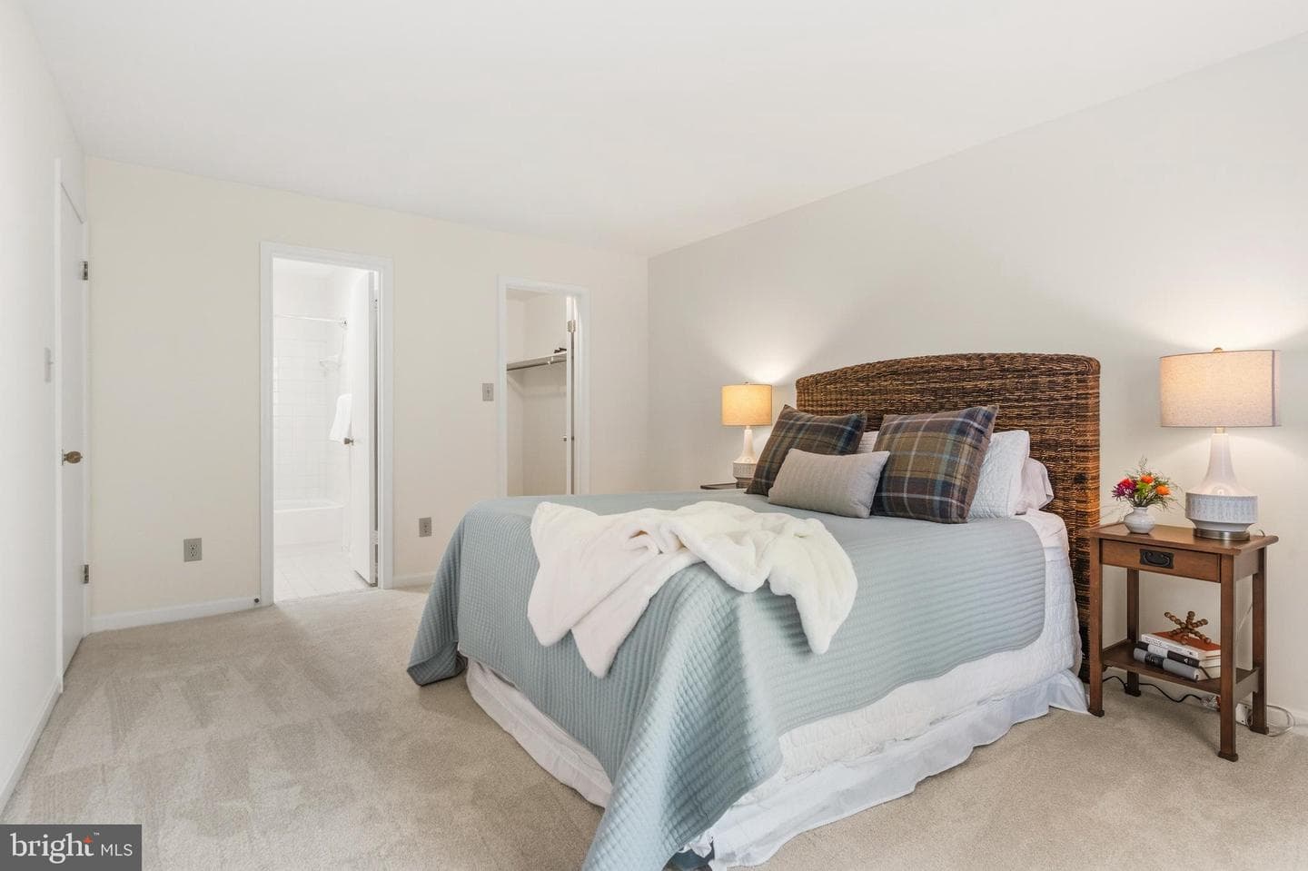 10026 Oakton Terrace Road photo 22
