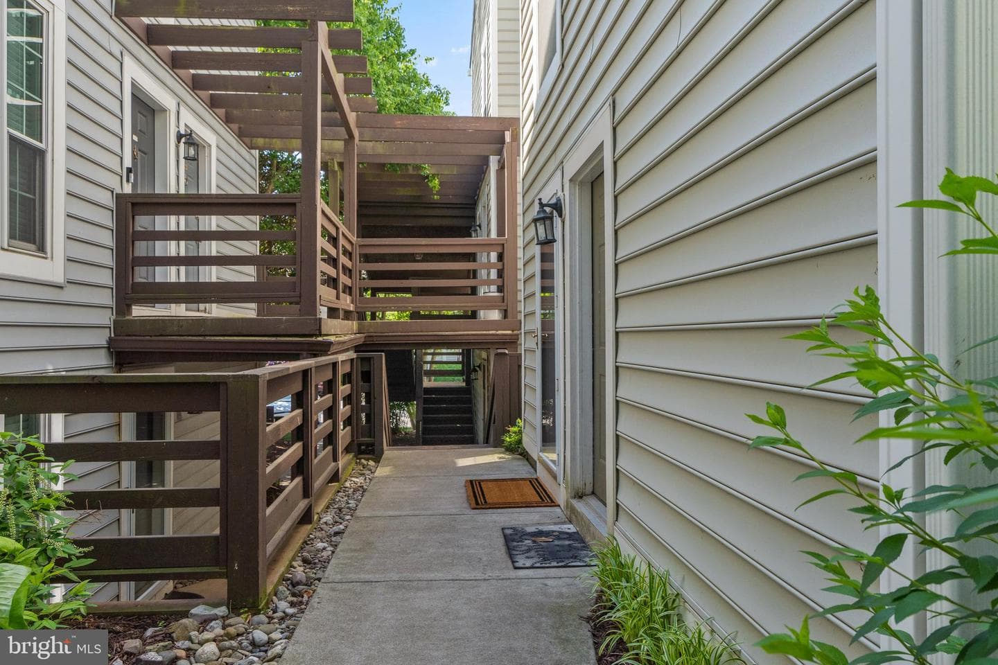 10026 Oakton Terrace Road photo 33