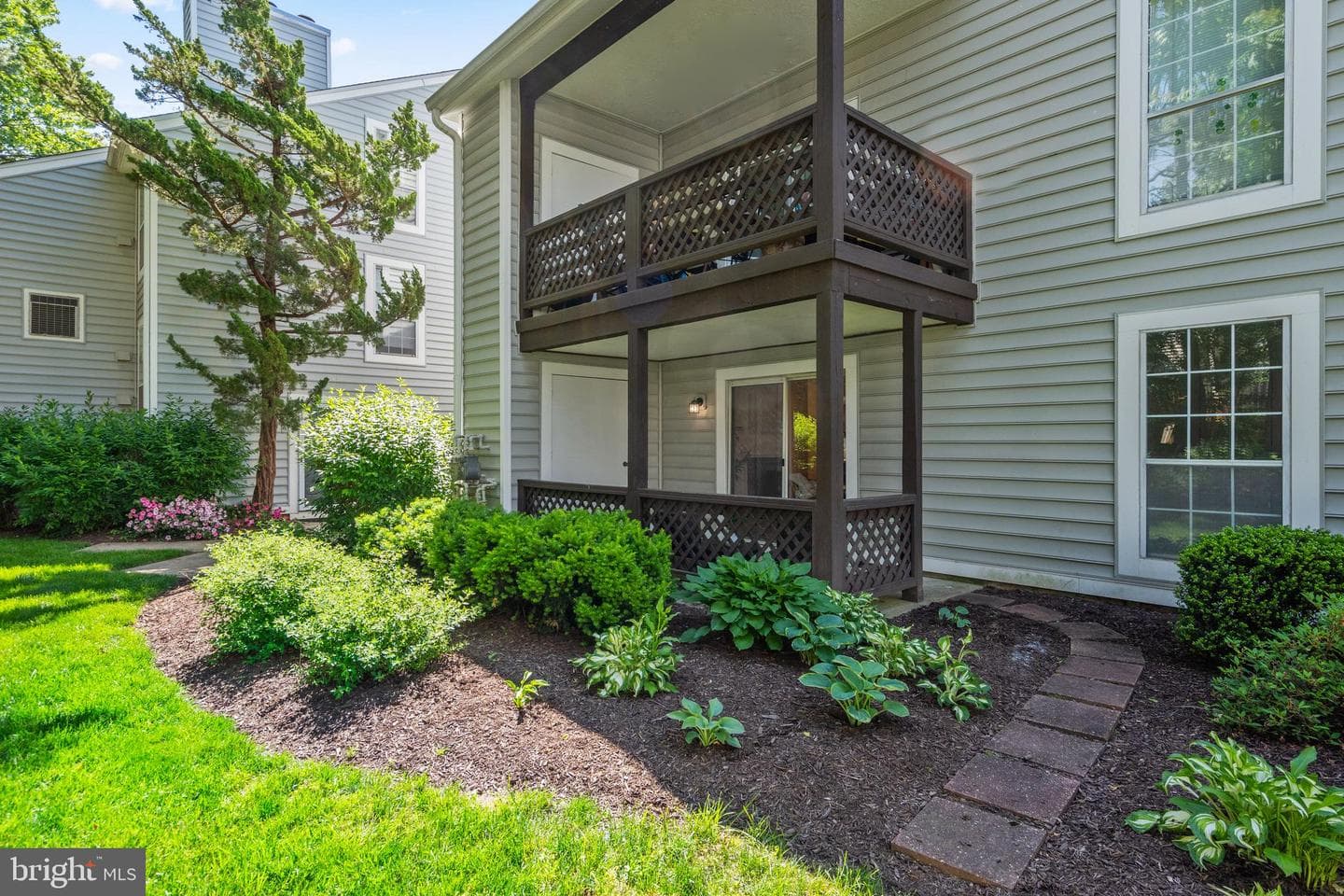 10026 Oakton Terrace Road photo 36