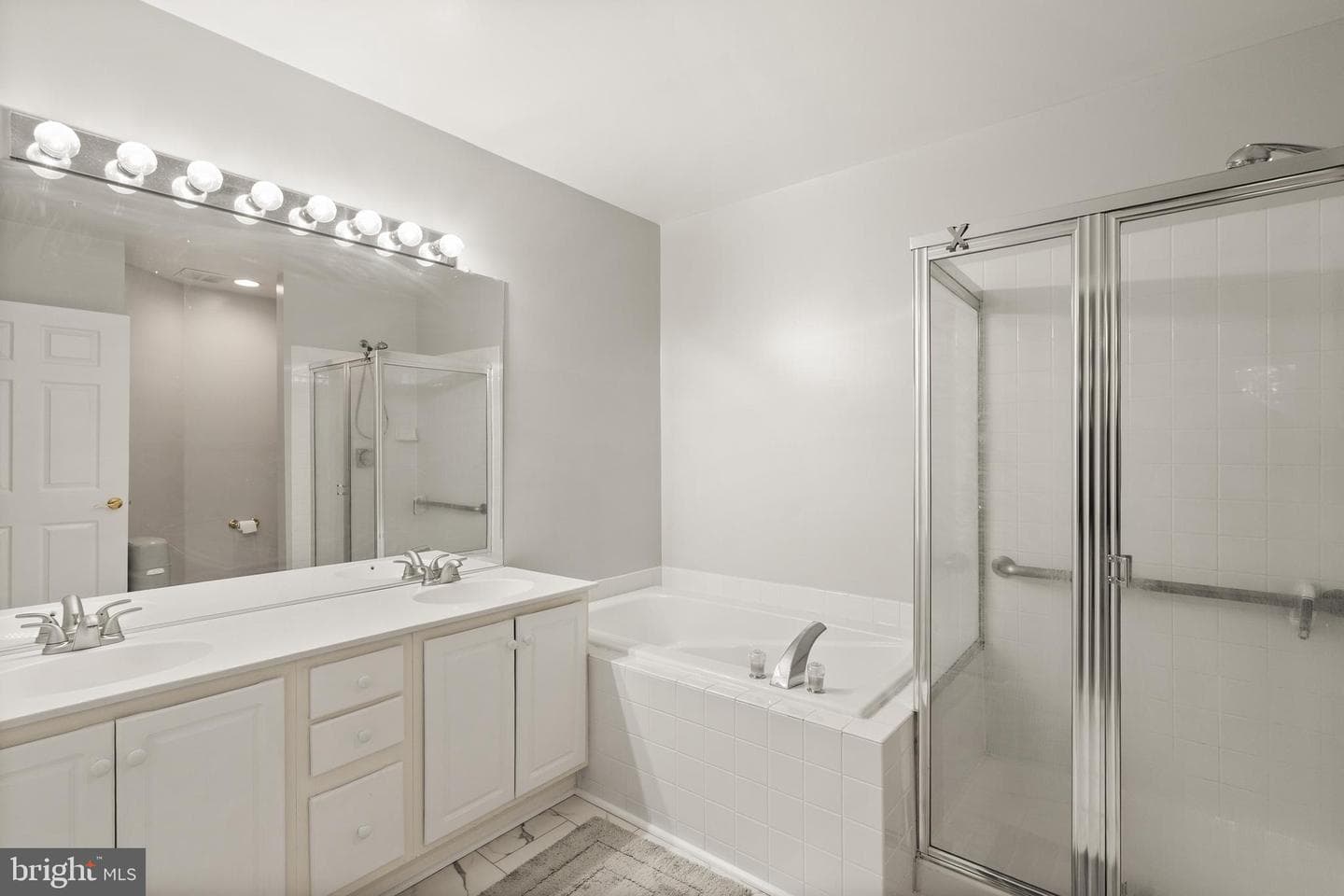 12501 Hayes Court #202 photo 21
