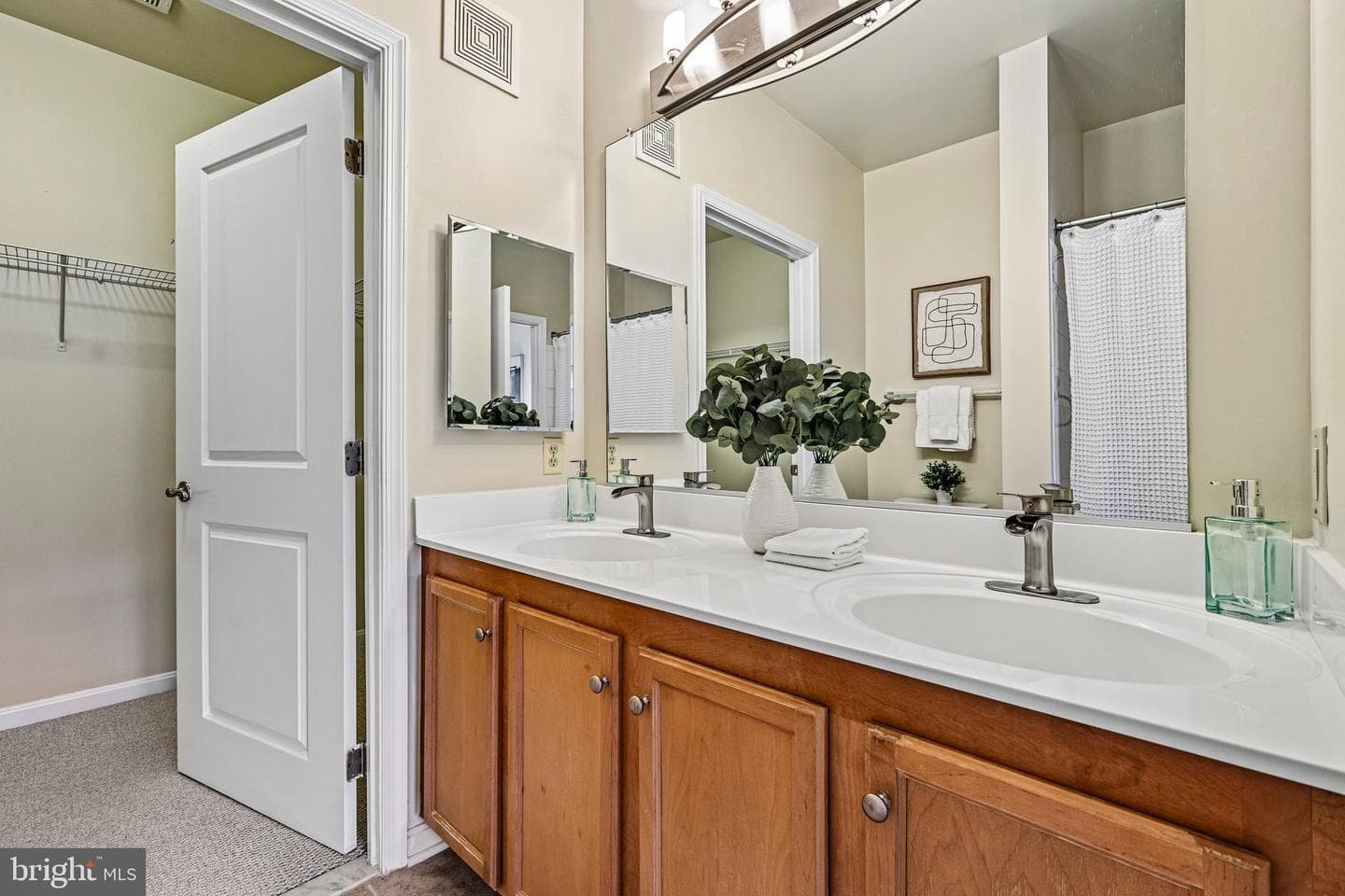 2665 Prosperity Avenue #351 photo 16