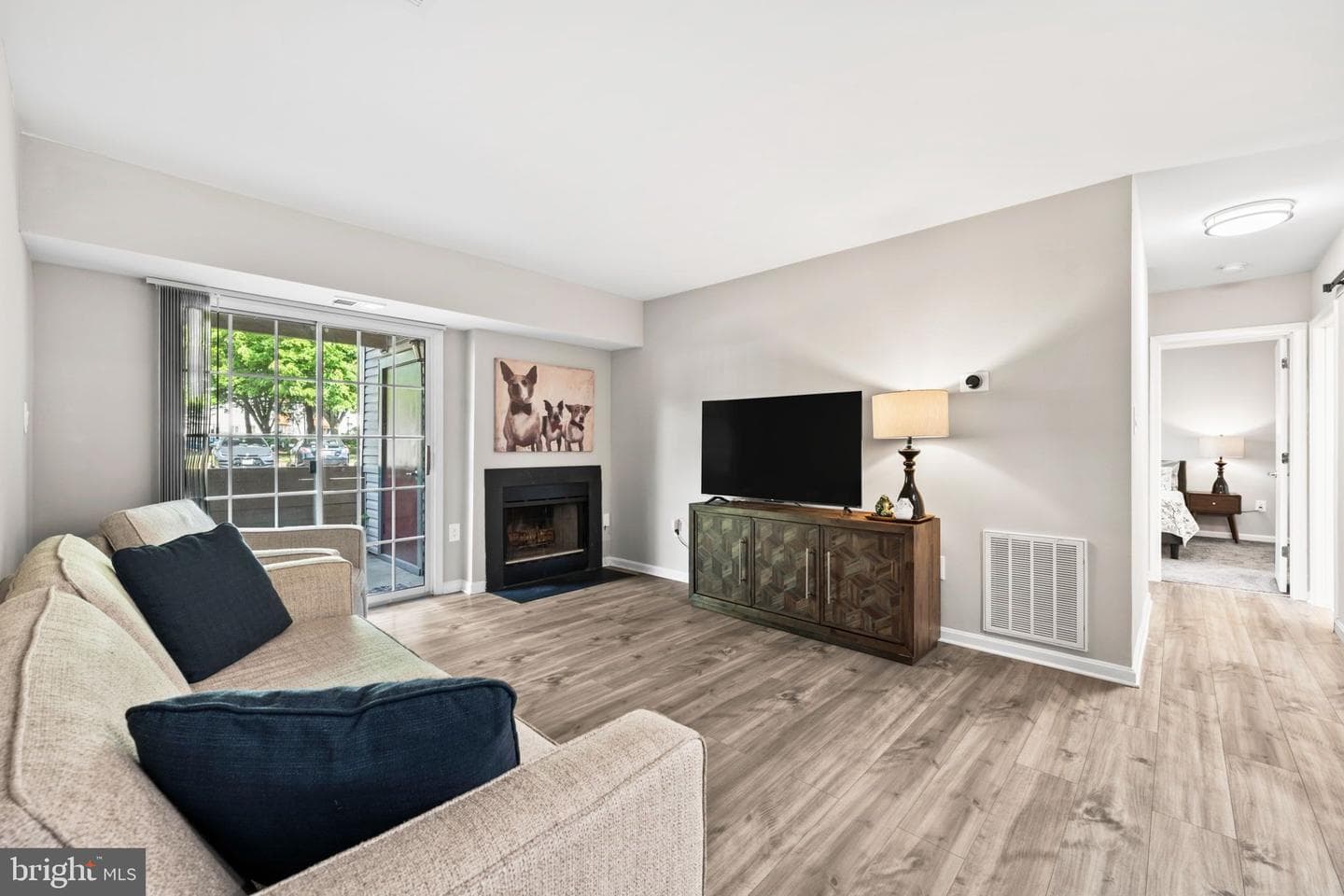 6901 Victoria Drive #a photo 20