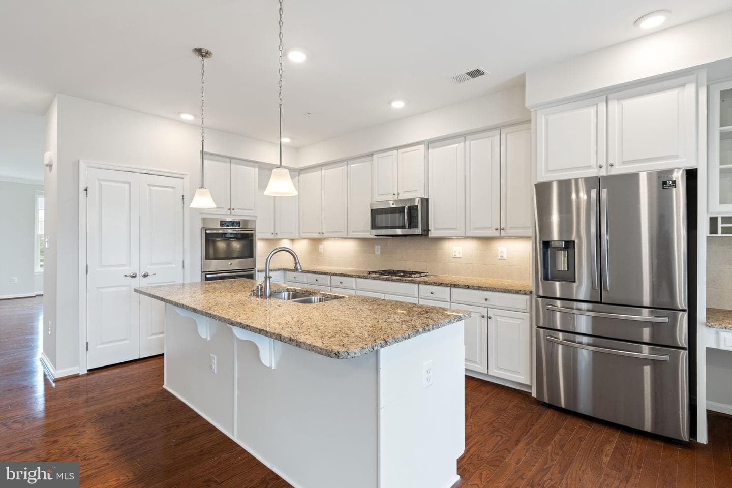 13748 Atlantis Street photo 14
