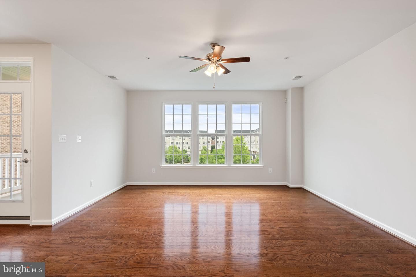 13748 Atlantis Street photo 8