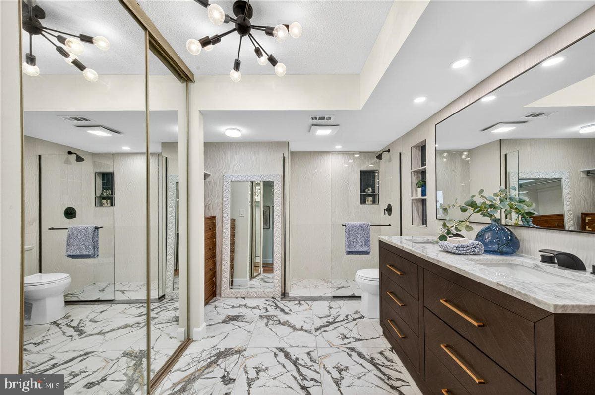 8370 Greensboro Drive #626 photo 22