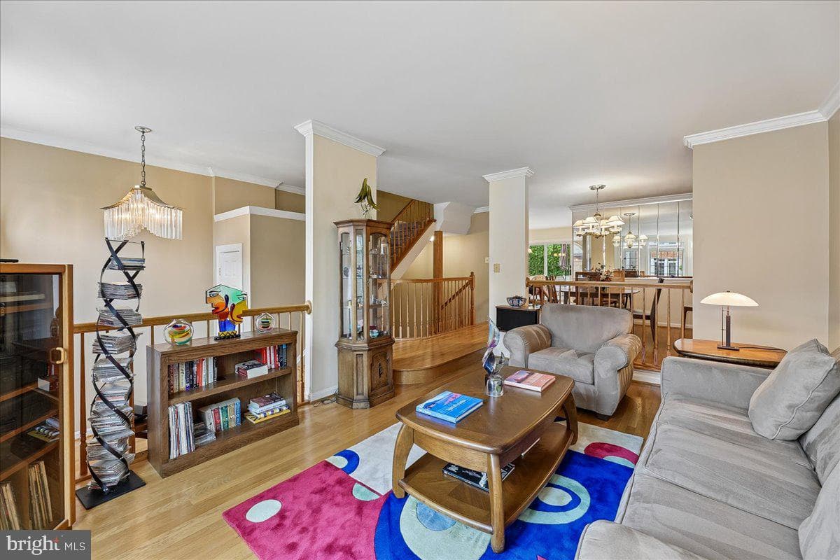 6488 Sharon Kay Court photo 4