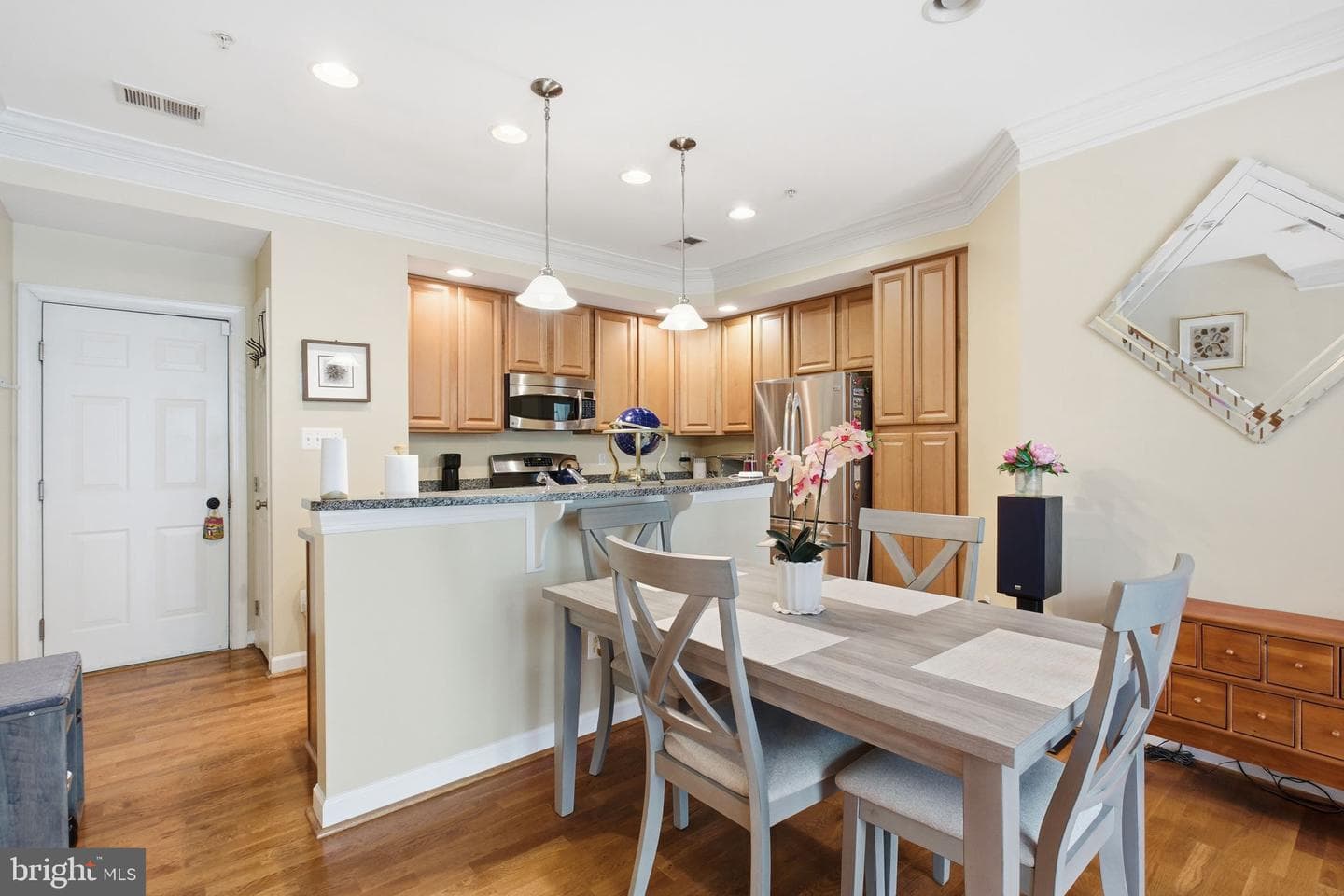 5725 Callcott Way #b photo 6