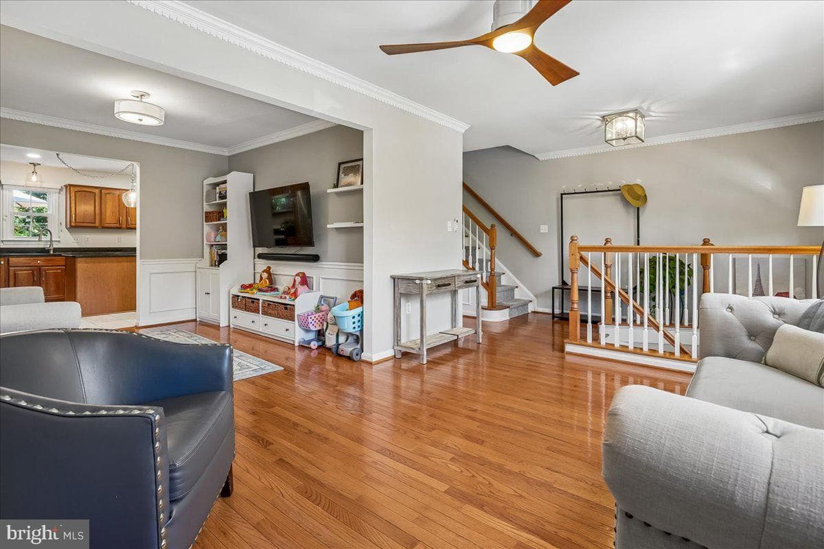2022 Pieris Court photo 8
