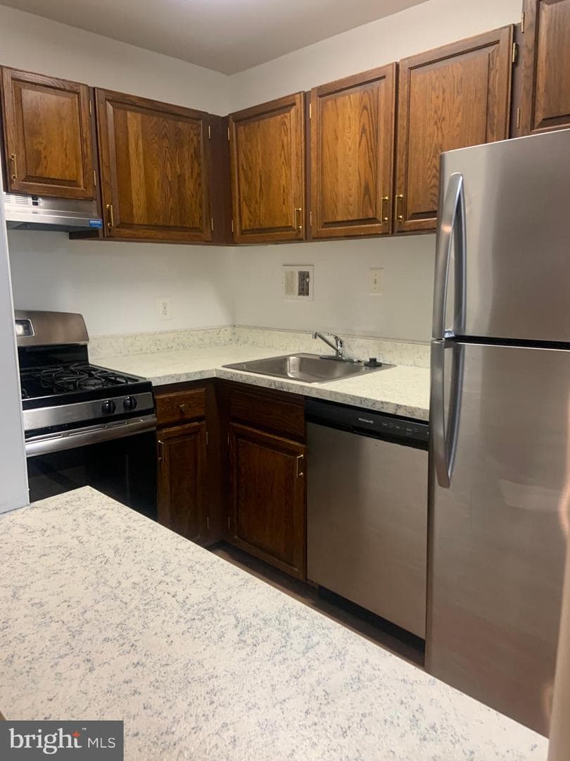 6001 Arlington Boulevard #903 photo 3