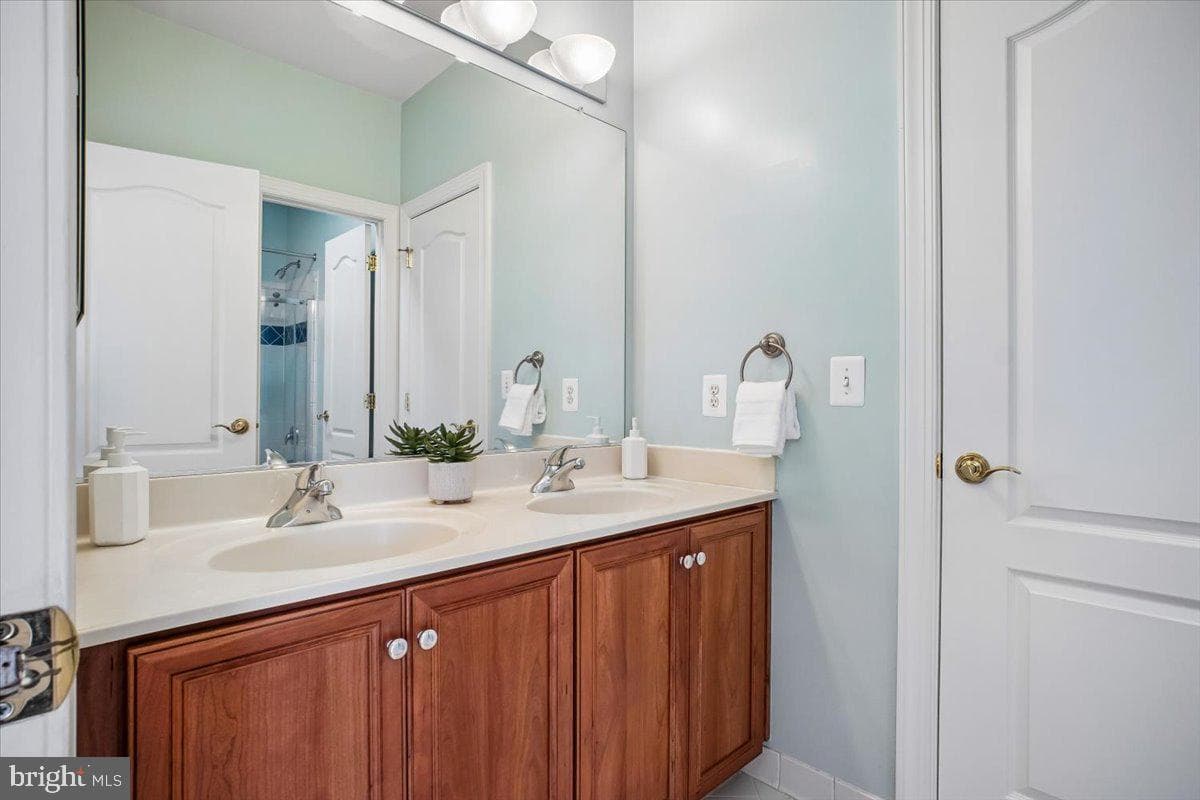 11040 Heathland Drive photo 33