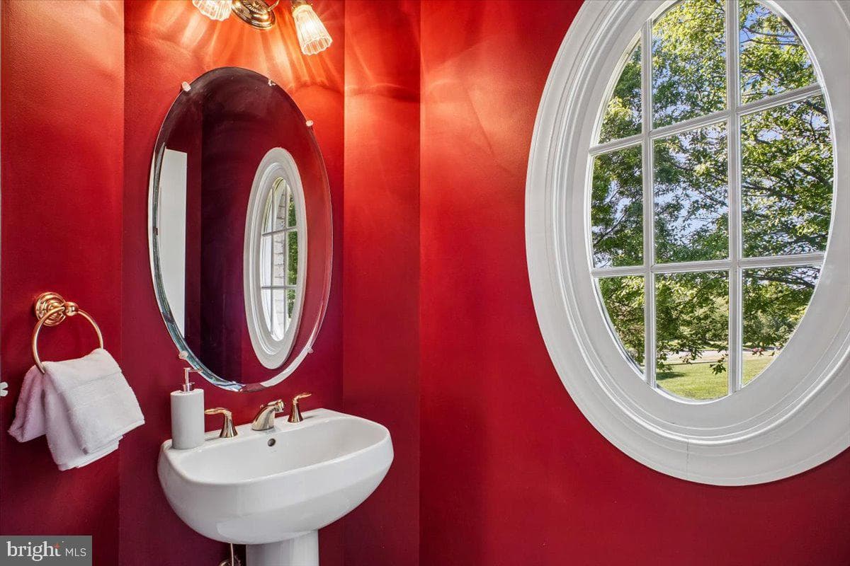 11040 Heathland Drive photo 46