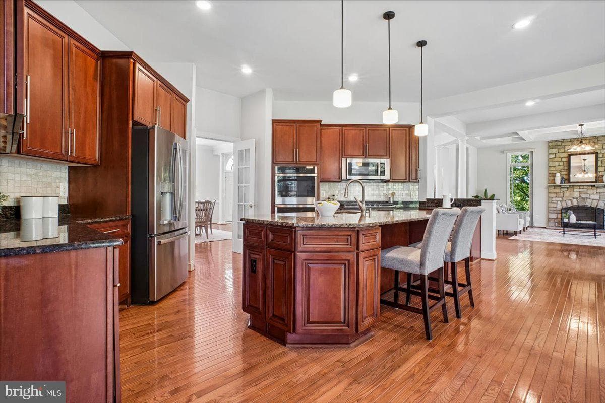 11040 Heathland Drive photo 8