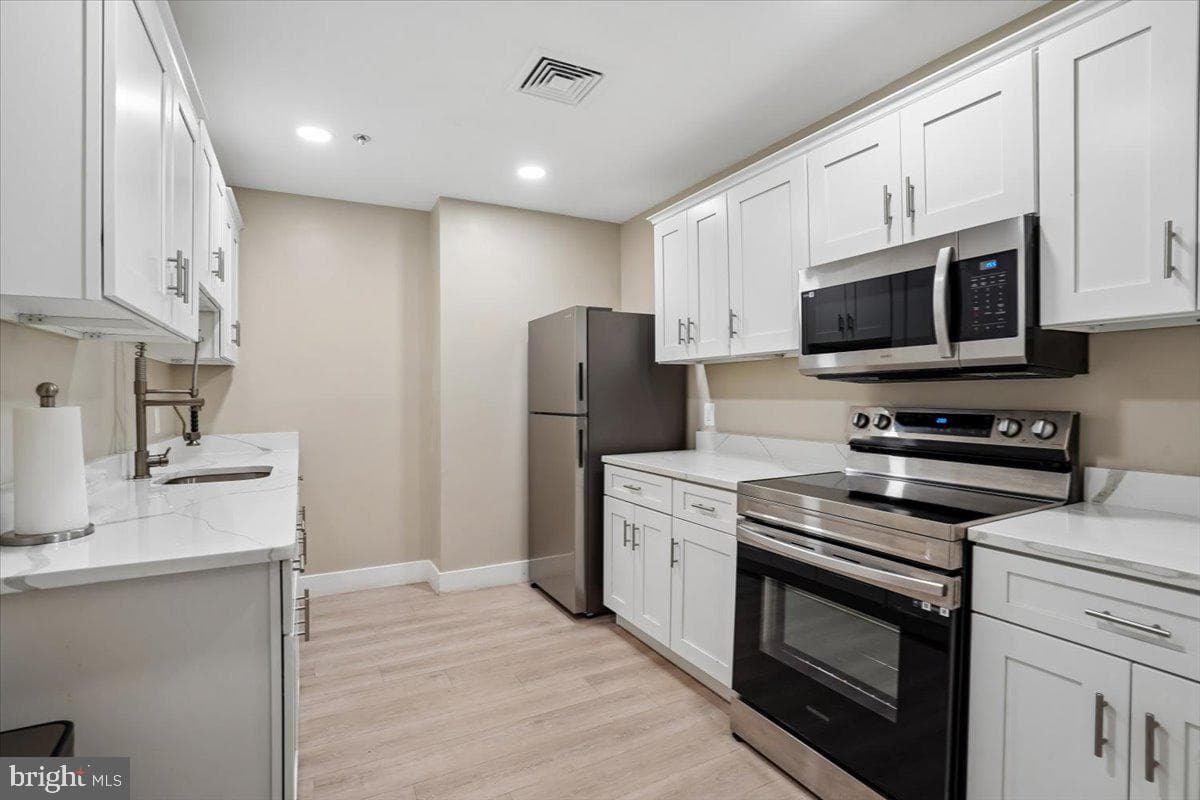 2230 George C Marshall Drive #512 photo 31