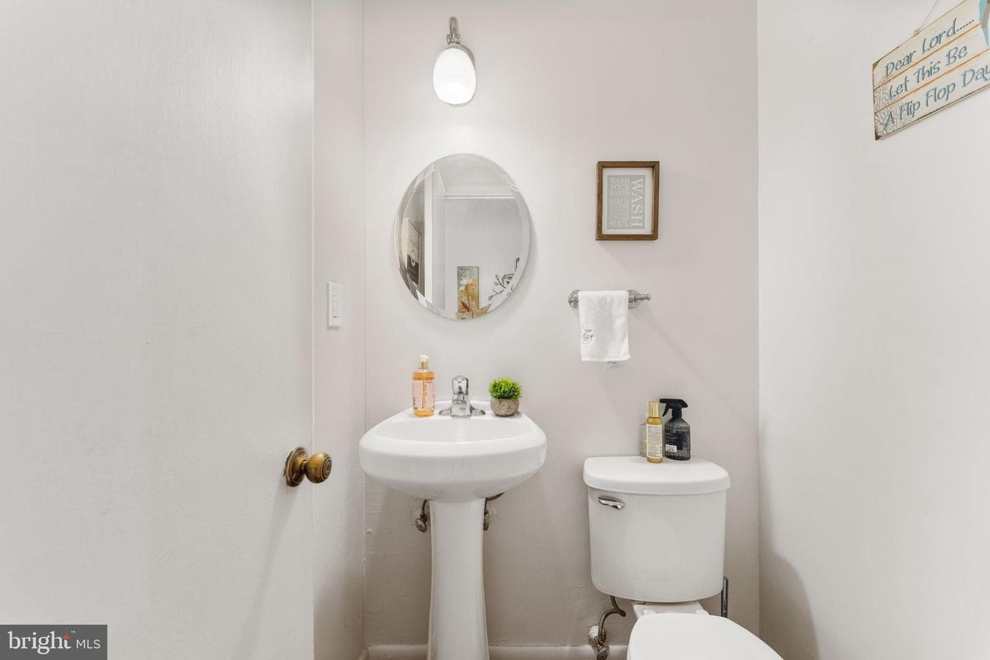 8114 Orville Street photo 26