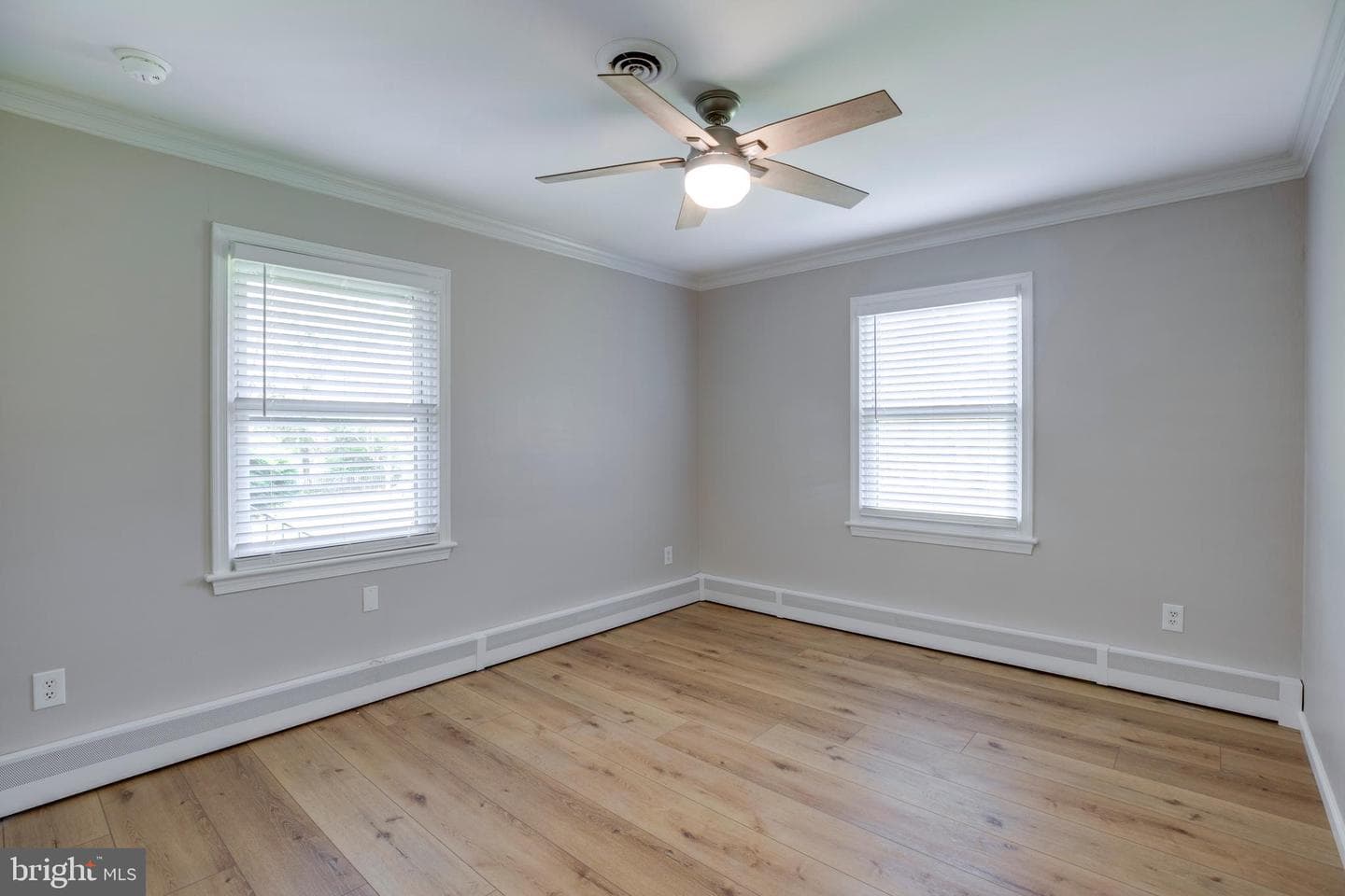 15027 Braddock Road photo 39