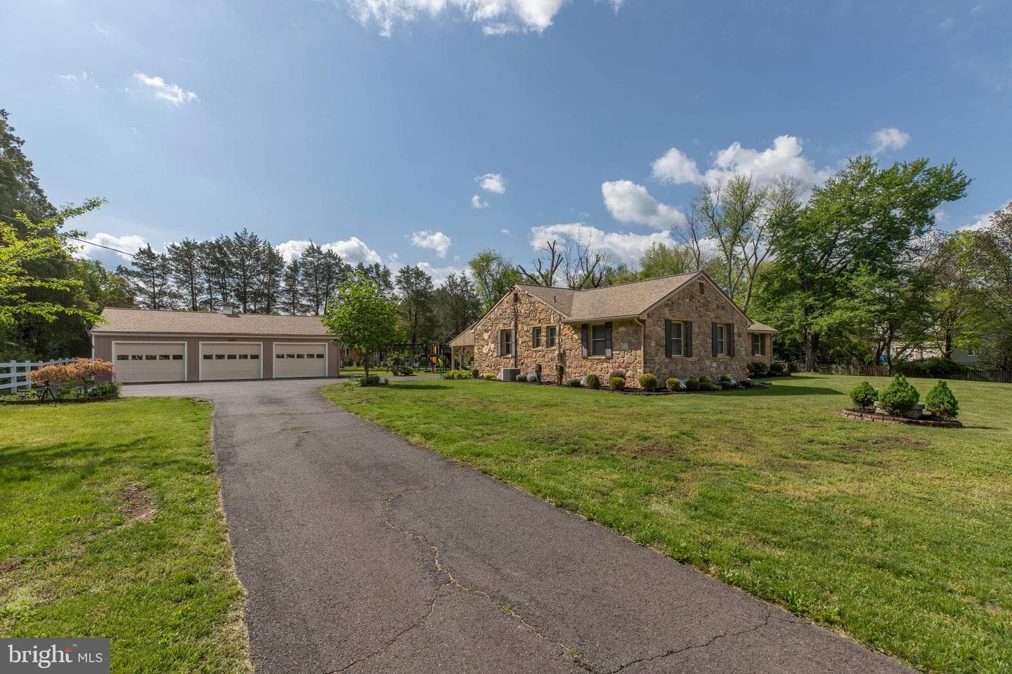 15027 Braddock Road photo 8