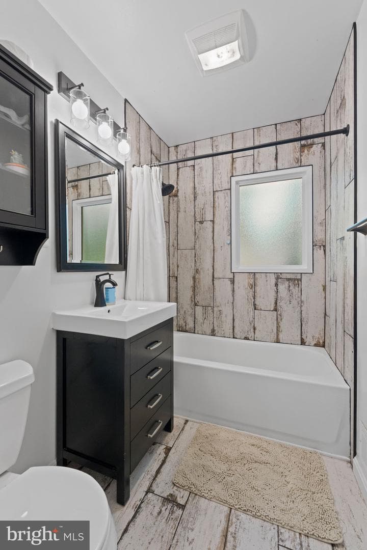 4441 Village Drive photo 60