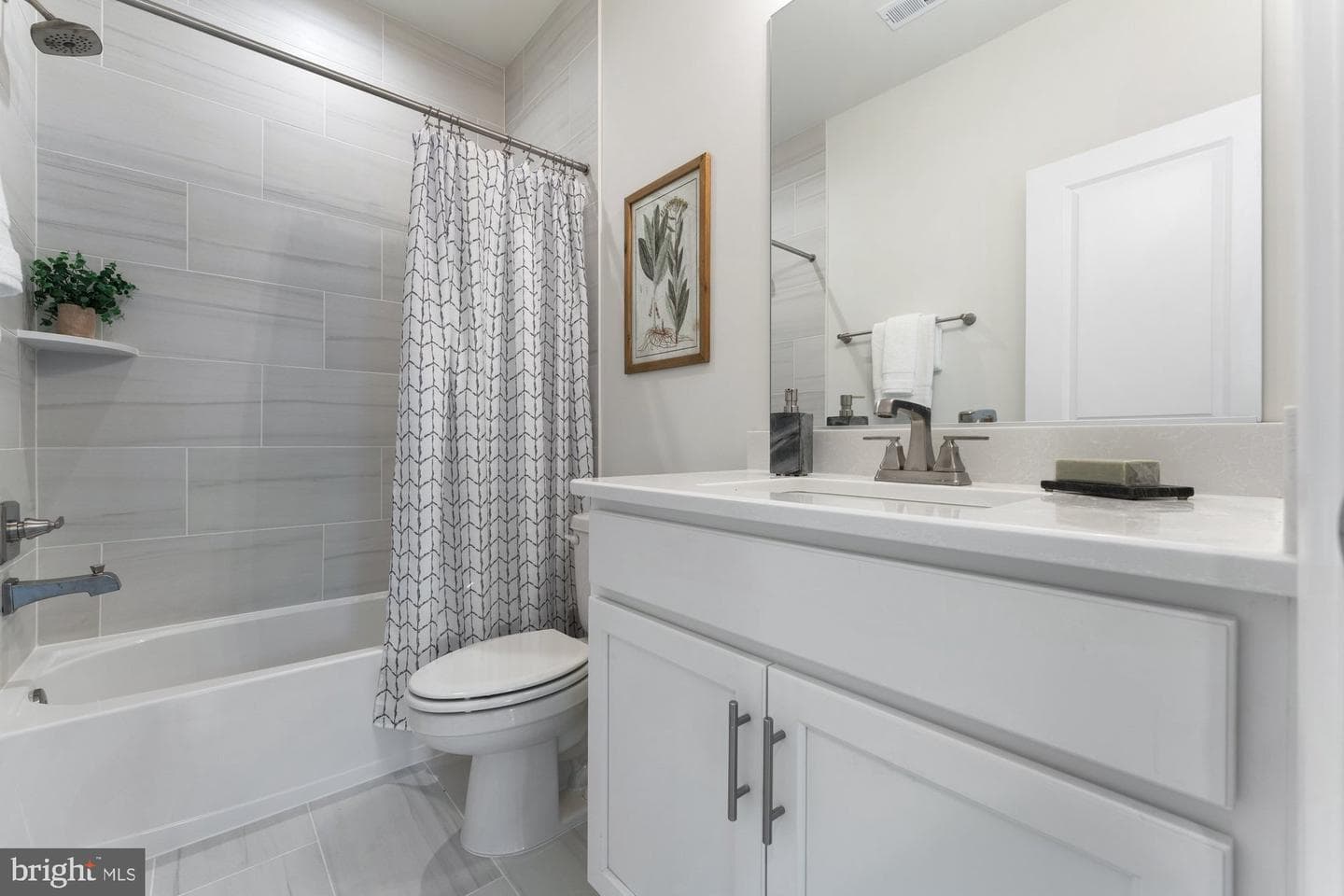 505 Glyndon Street NE photo 43