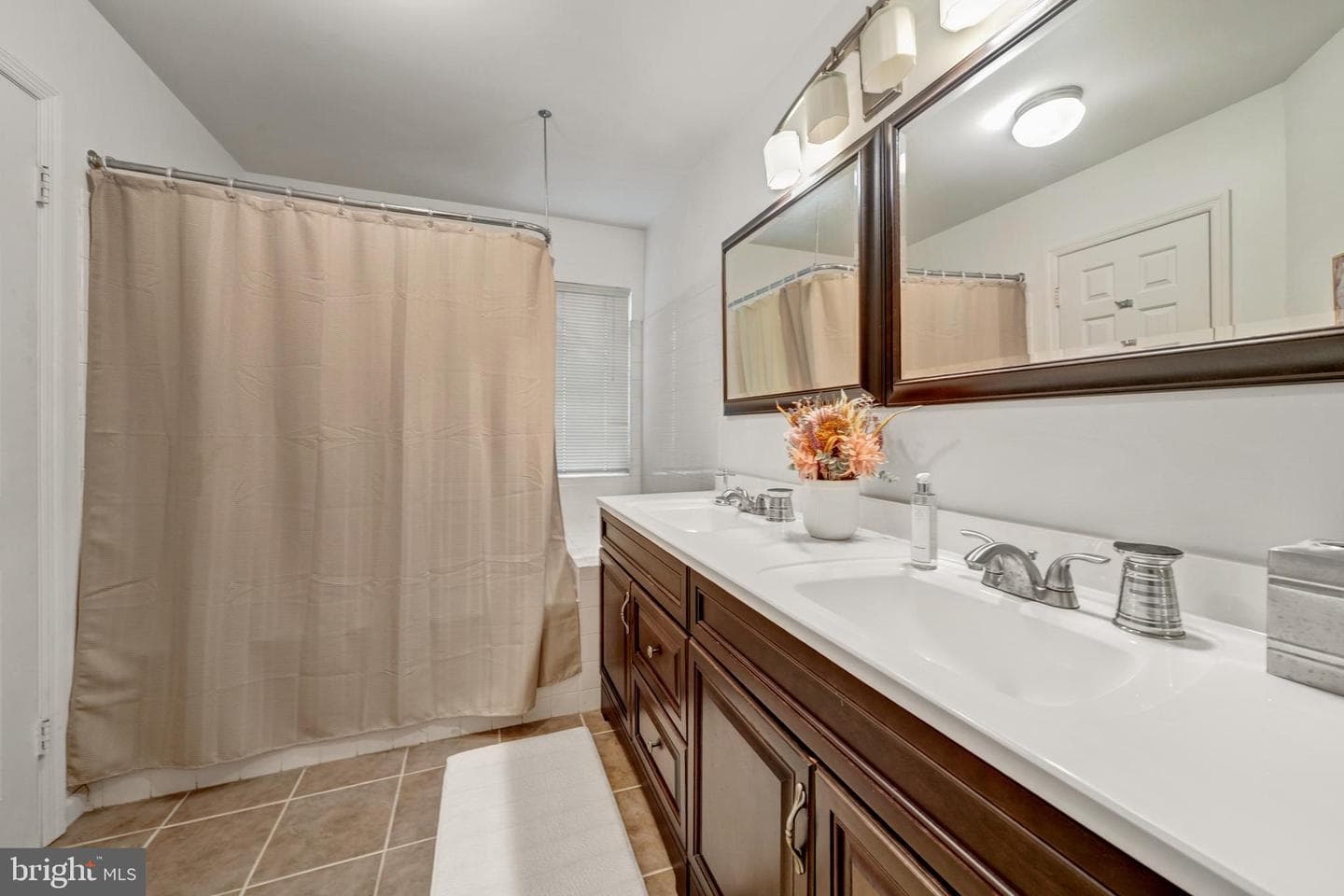 4505 Hazeltine Court #d photo 35
