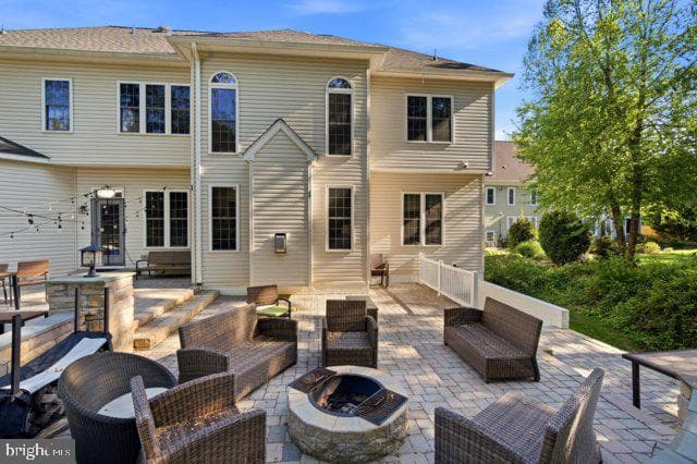 8310 Robey Ave photo 4