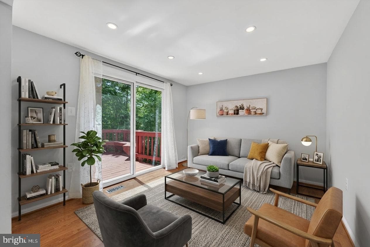 10041 Chestnut Wood Lane photo 8
