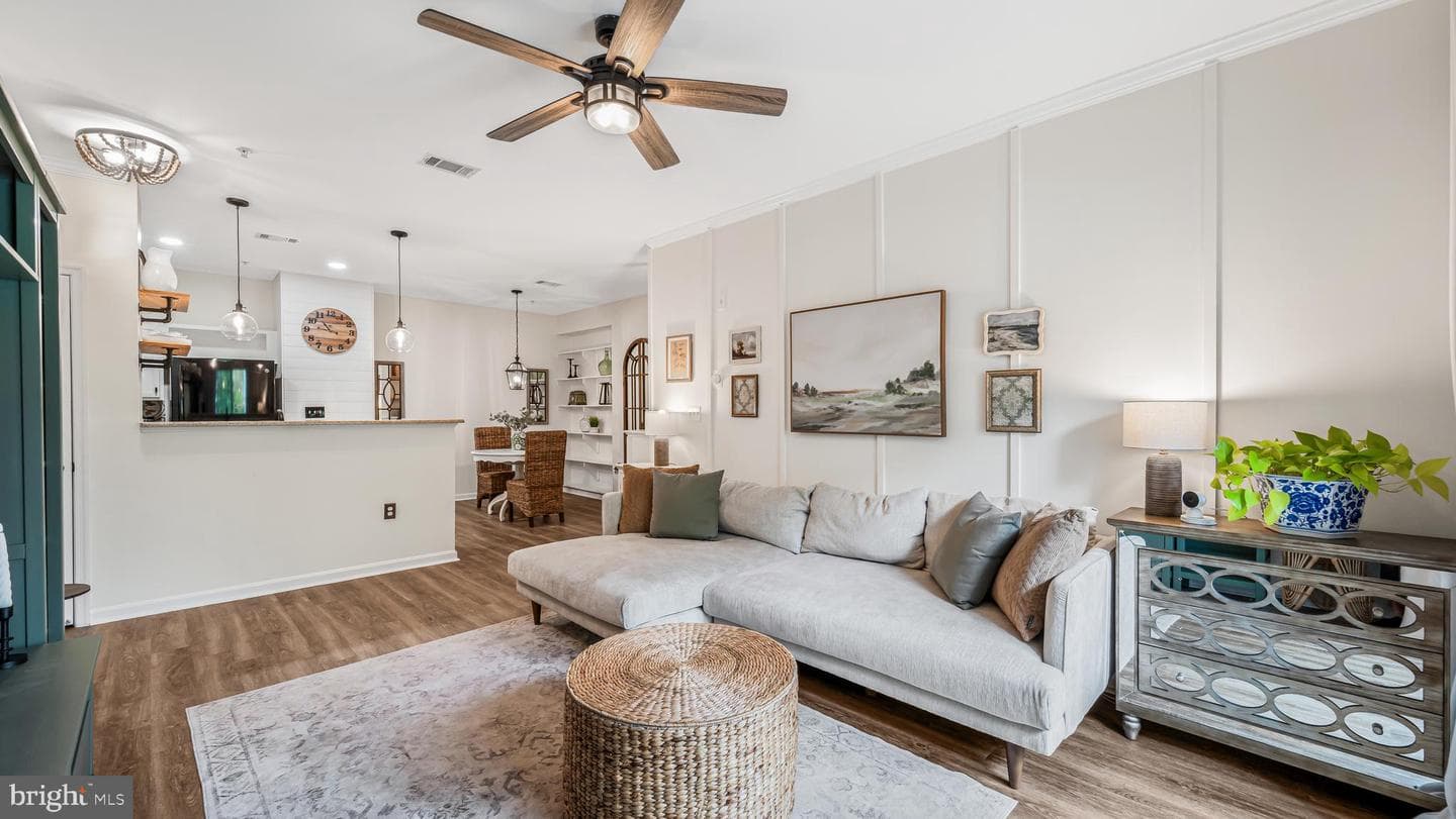 5115 Travis Edward Way #E photo 5