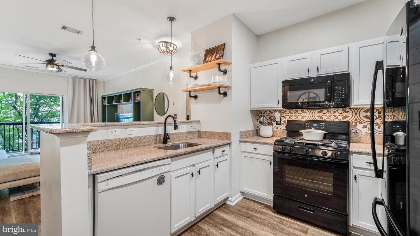 5115 Travis Edward Way #E photo 8
