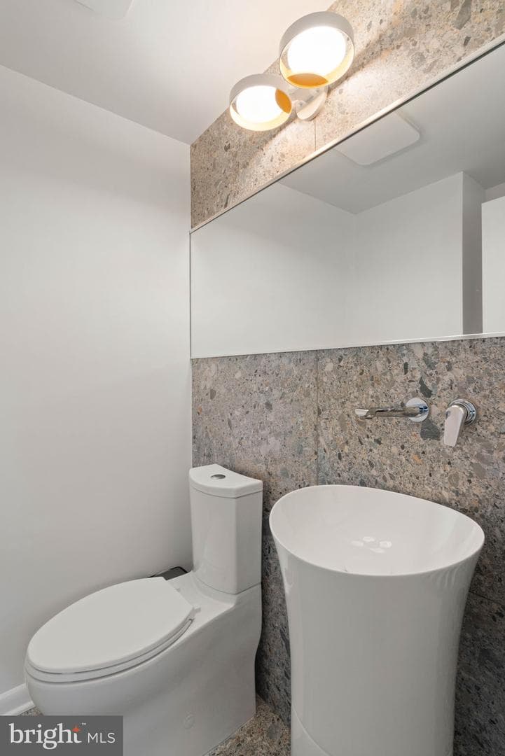 1102 Gatewood Drive photo 32
