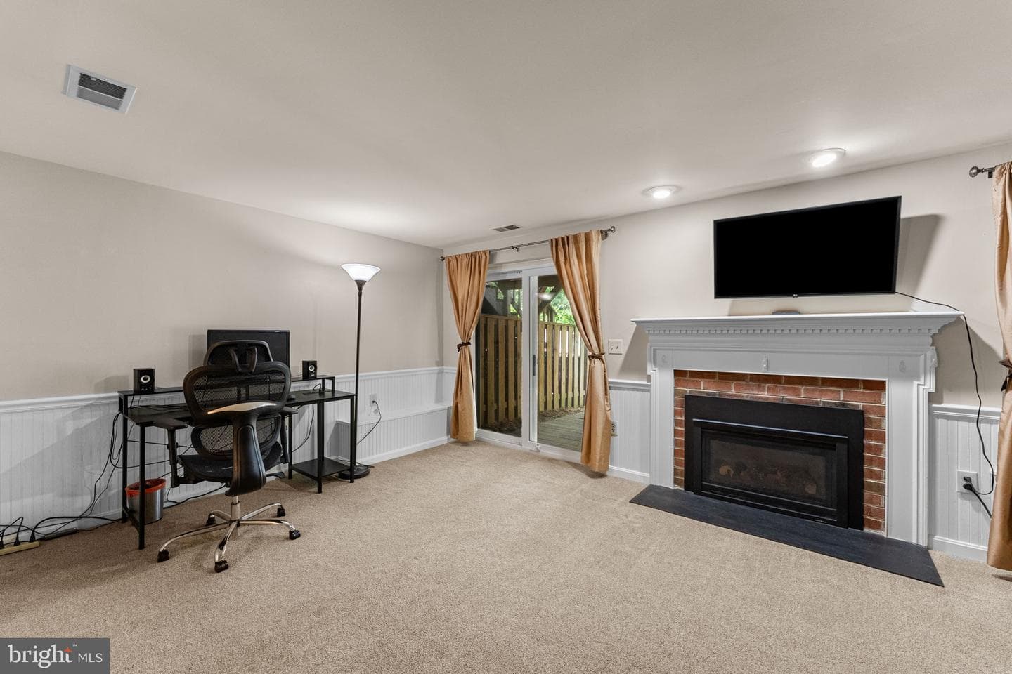 7027 Solomon Seal Court photo 31