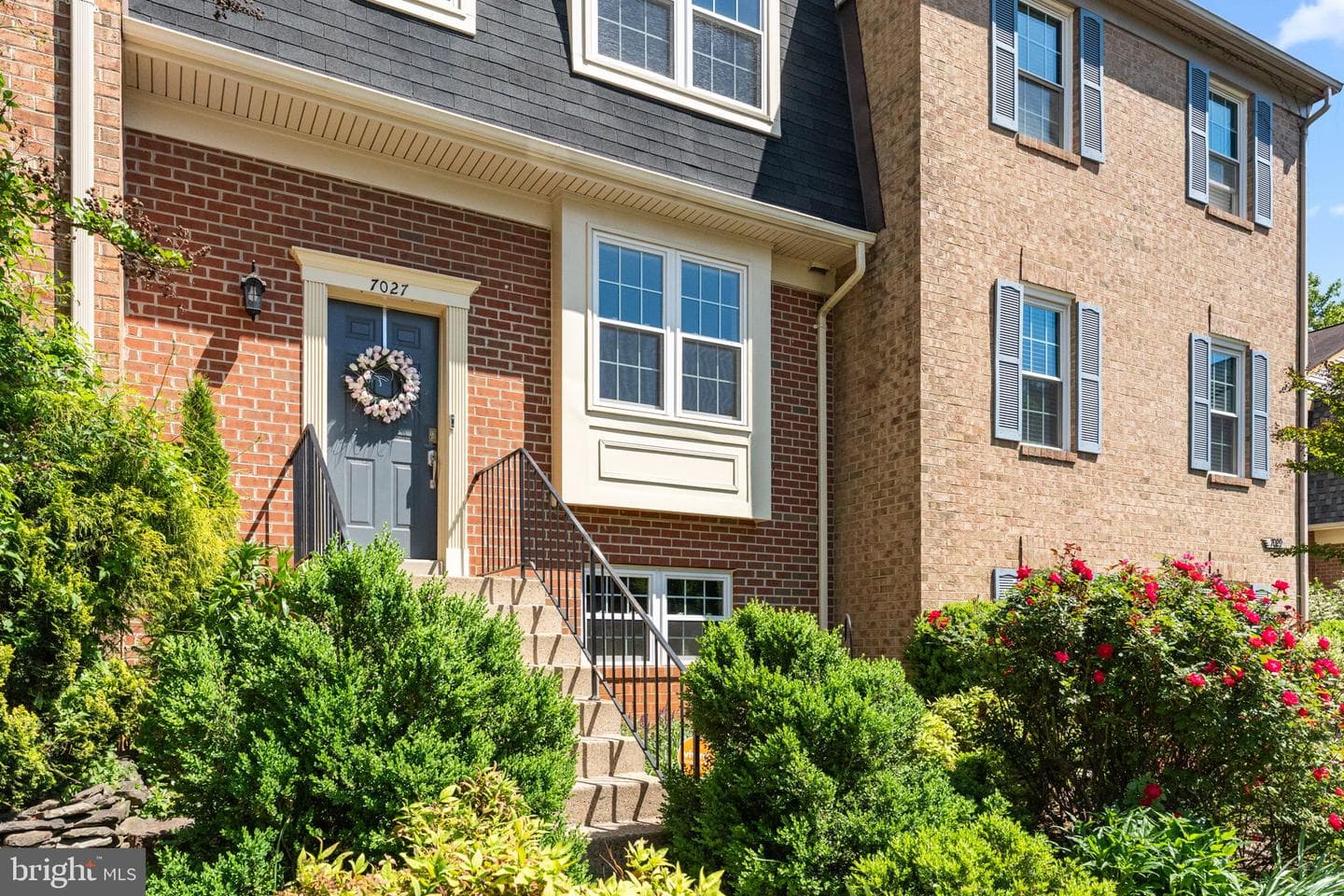 7027 Solomon Seal Court photo 4