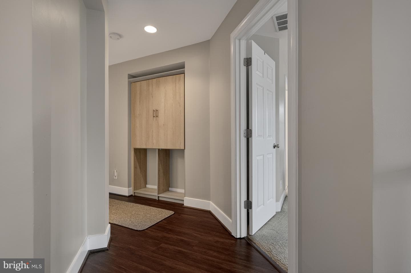 2037 Blunt Lane photo 30