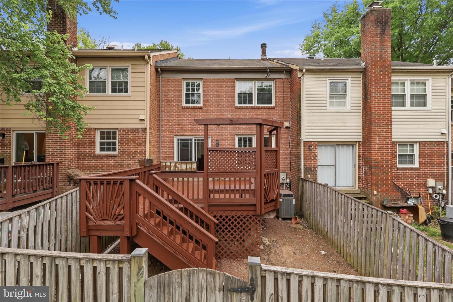 10256 Friendship Court photo 35