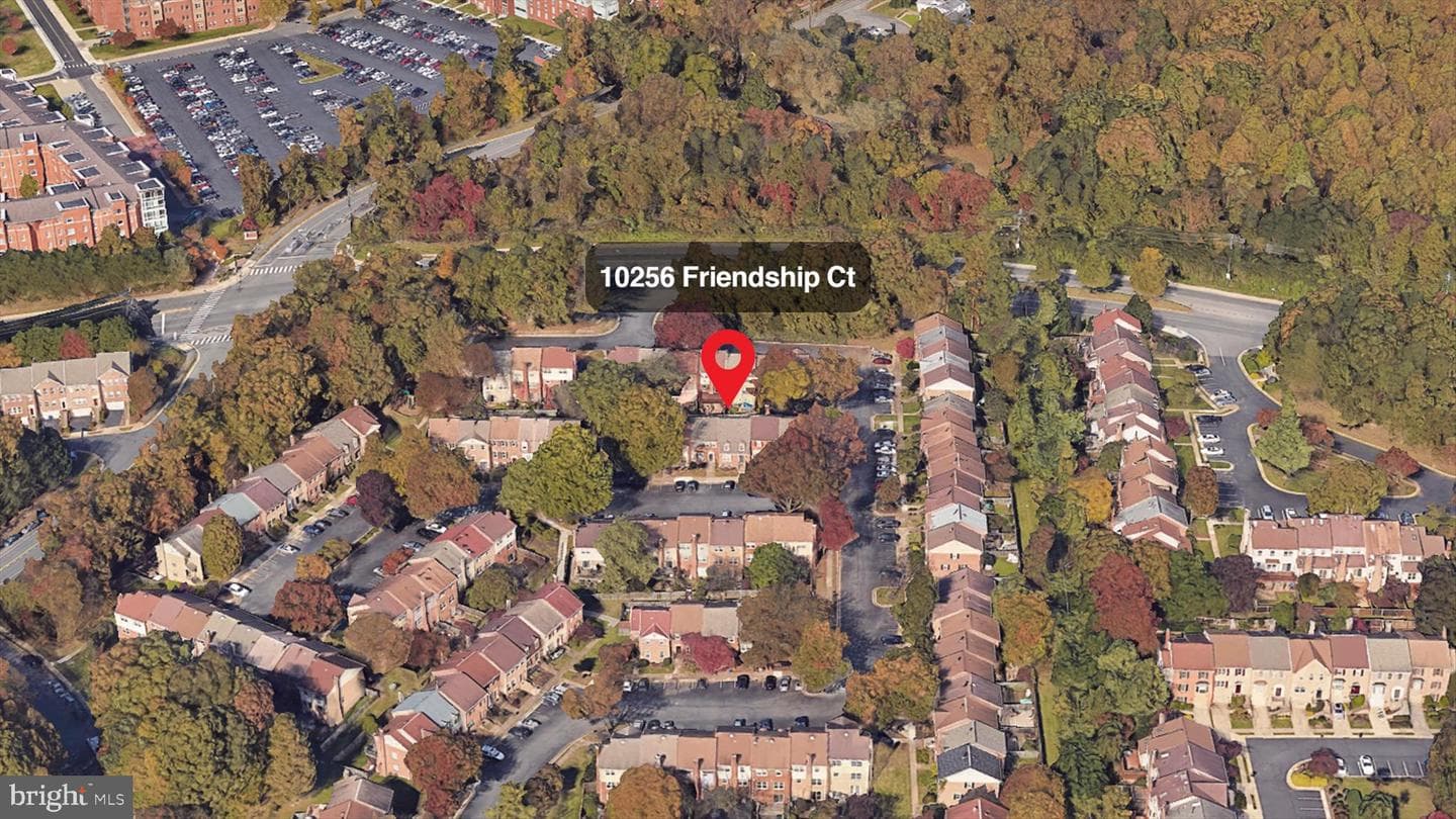 10256 Friendship Court photo 37