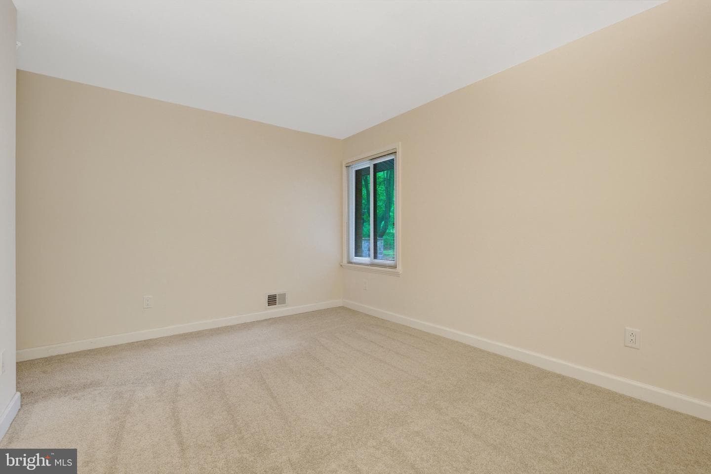 12009 Canter Lane photo 34