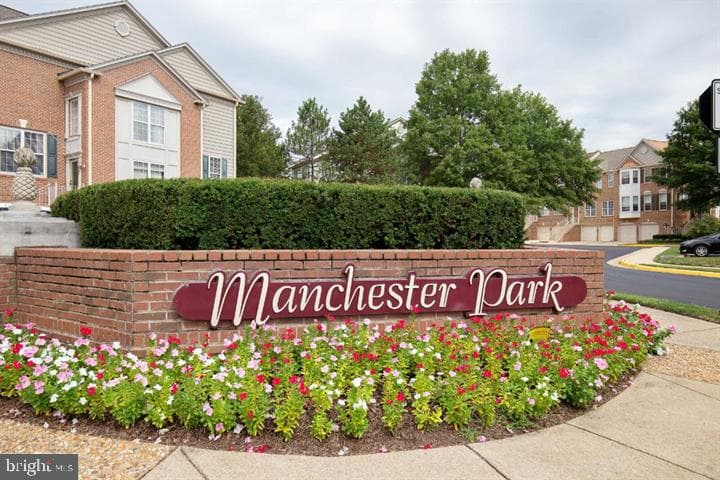 6202 Manchester Park Circle photo 3